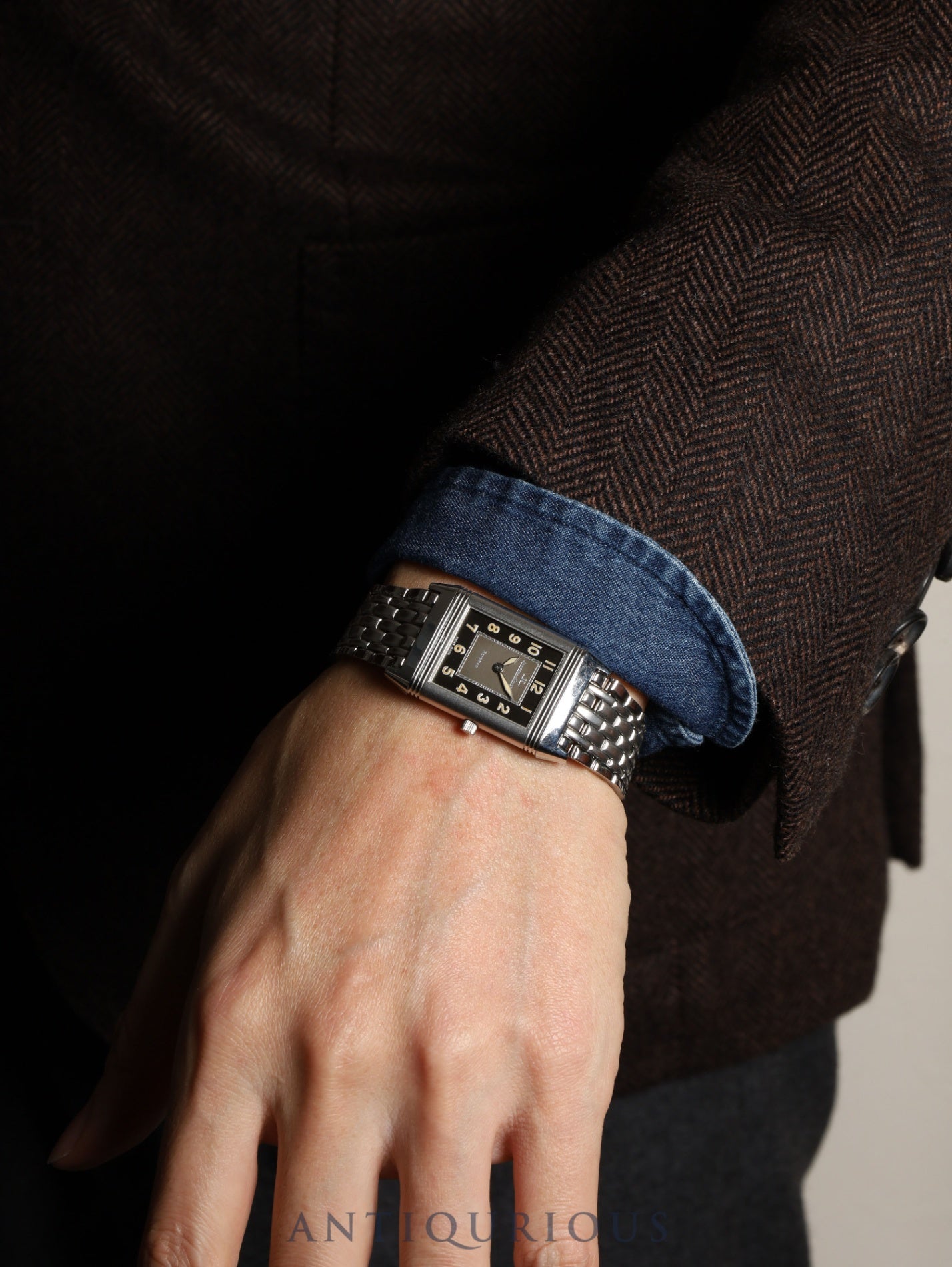 Jaeger-LeCoultre Reverso Classic Shadow 251.8.86 / 251.880.864 Manual Winding Caliber 846/1 Stainless Steel Gray Dial Warranty Booklet Overhauled *Case Back Engraving