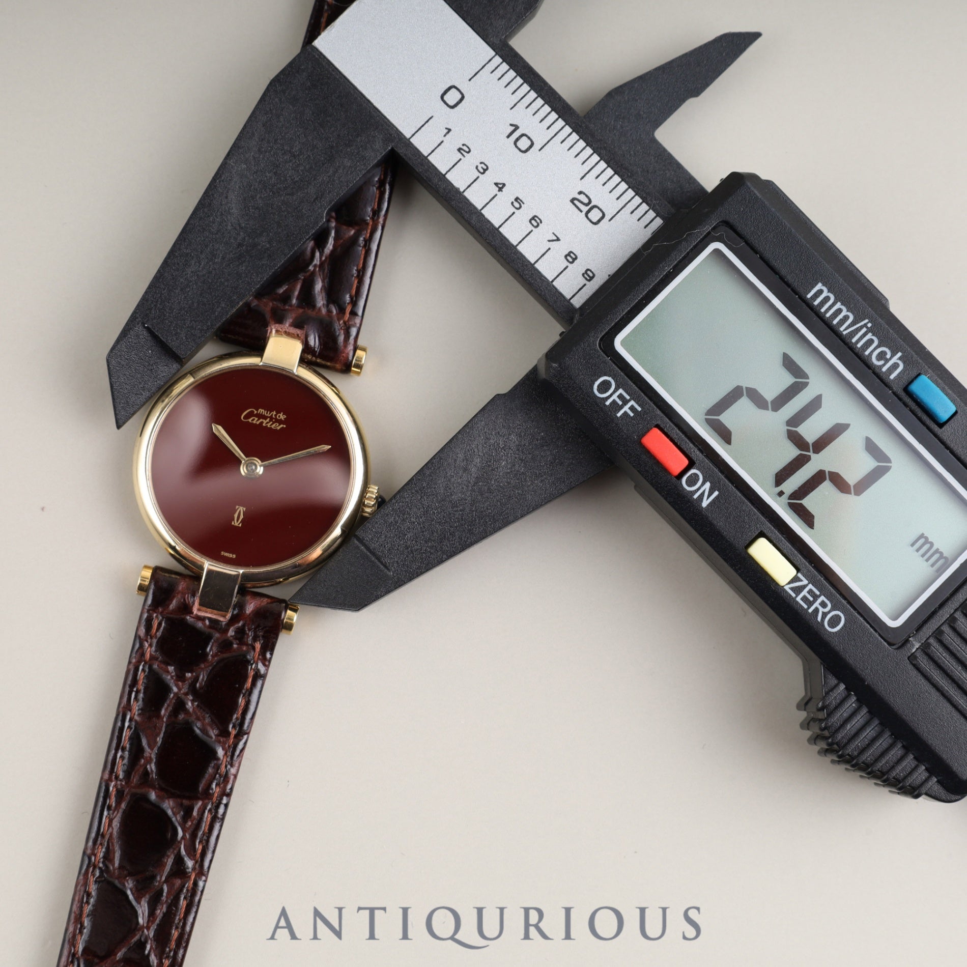 カルティエ マスト ヴァンドーム VLC SM クォーツ Cal.81 SV925 革 純正尾錠(GP) ガーネットダイヤル ボルドー文字盤 24mm 純正替えベルト オーバーホール済み