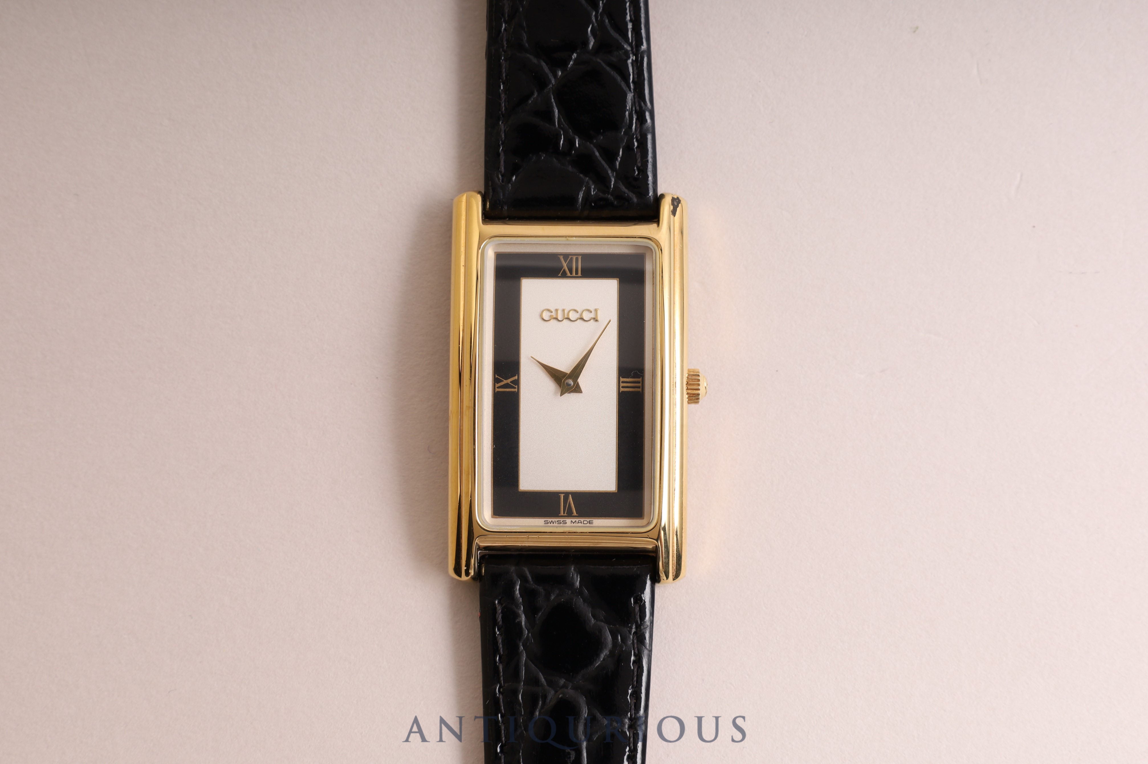 Gucci Rectangular 2600M