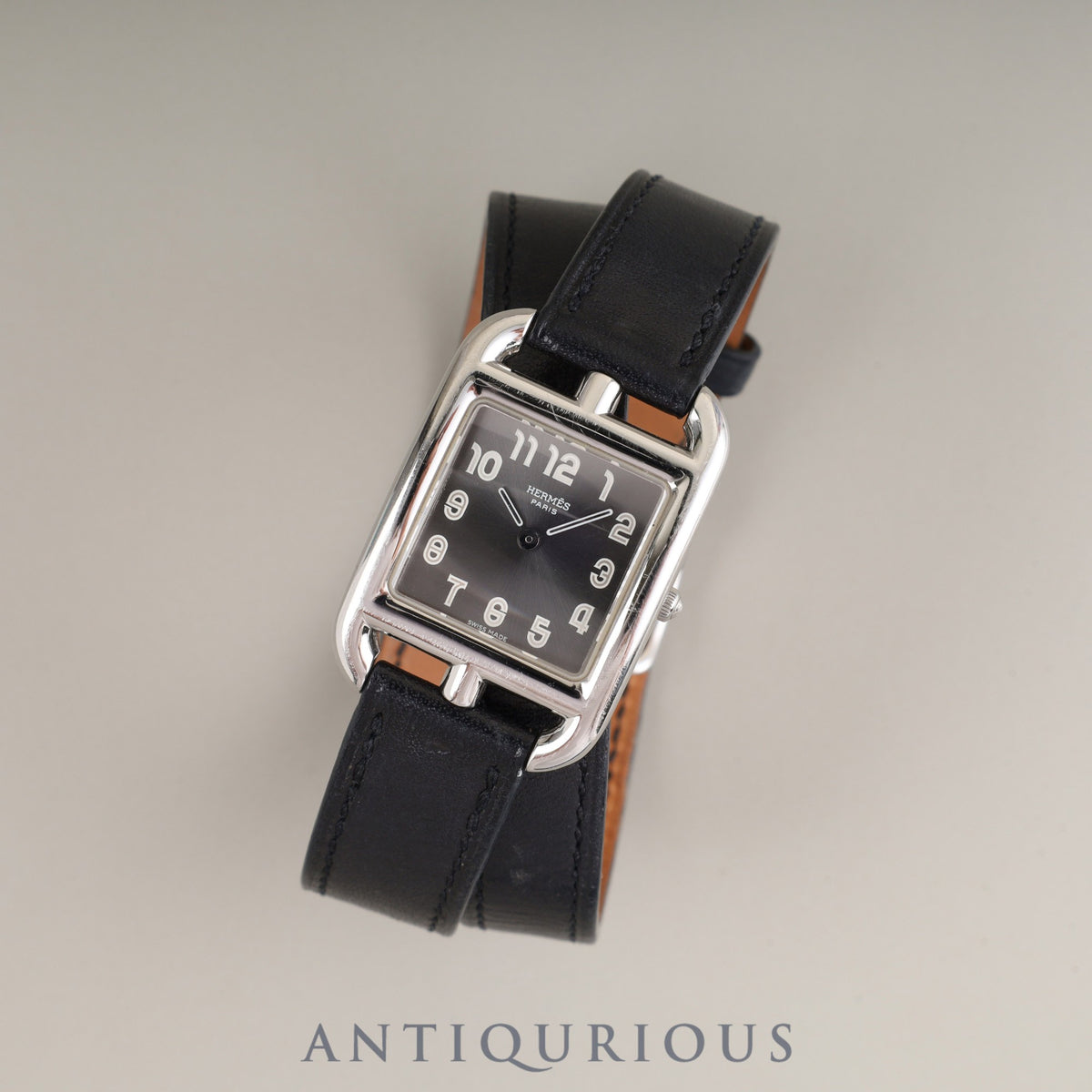 Hermès Cape Cod CC1.210 Quartz Caliber 976.001 Stainless Steel with Genuine Leather Strap (E Stamp: 2001) and Genuine Pin Buckle (Stainless Steel). Gray Arabic Dial. Overhauled.