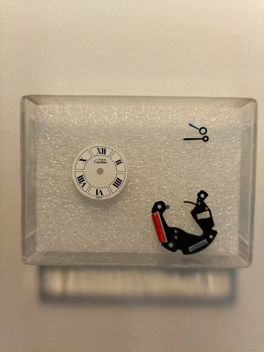カルティエ マストコリゼ W1009954 / 1902 クォーツ Cal.690 SV925 革 純正尾錠(GP)ホワイト飛びローマンCC文字盤 オーバーホール済み