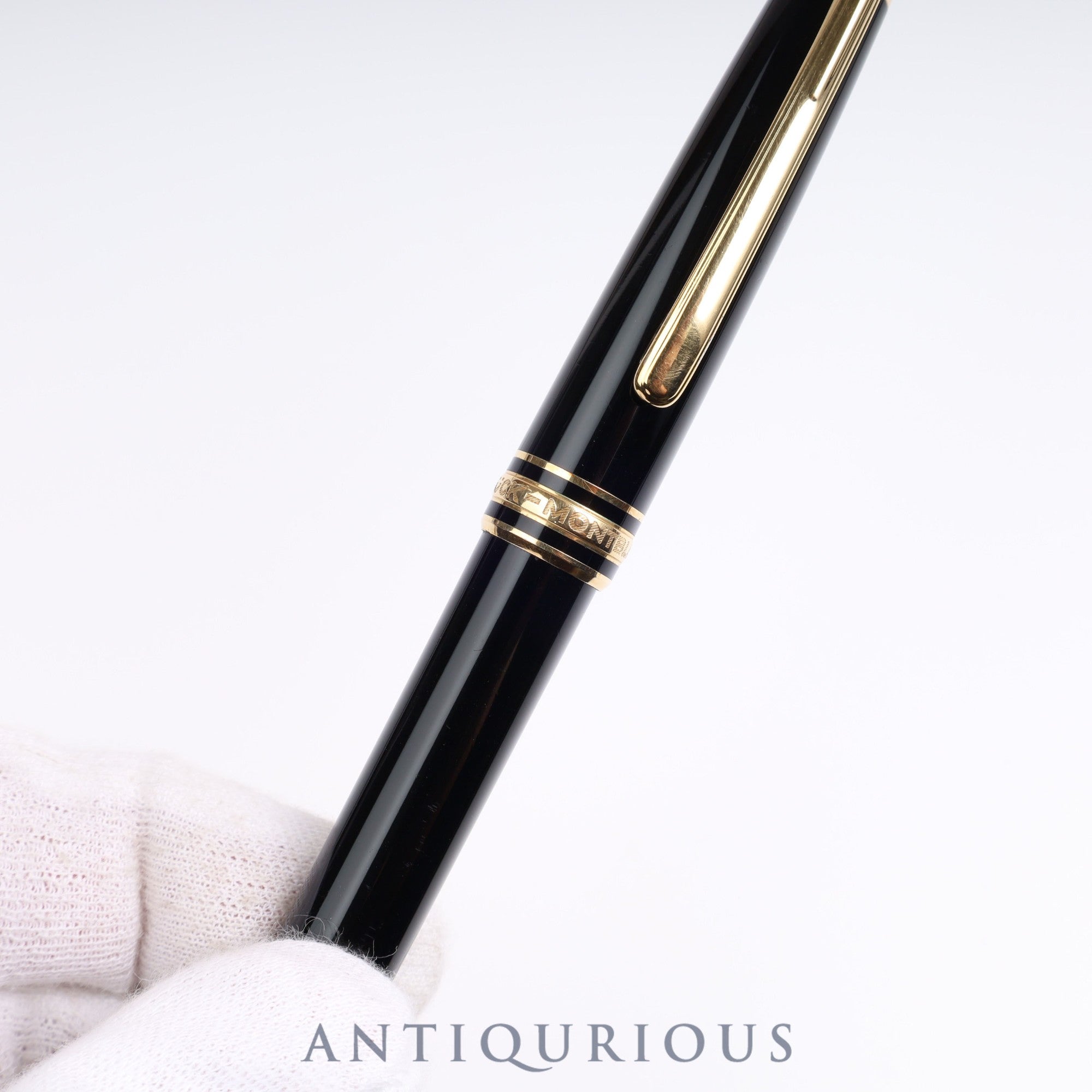 Montblanc Meisterstuck ballpoint pen, box, warranty, new refill