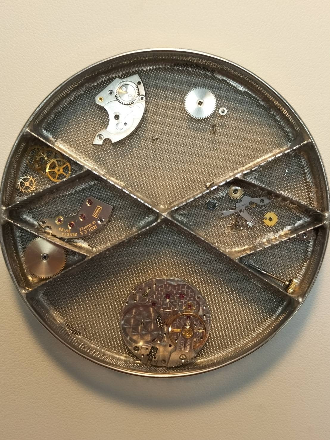 Rolex Cellini 3806/8 Manual winding Cal.1600 750 Leather Genuine buckle (GP) Black dial No. 40 (1974) Box International service warranty (2013) Overhauled