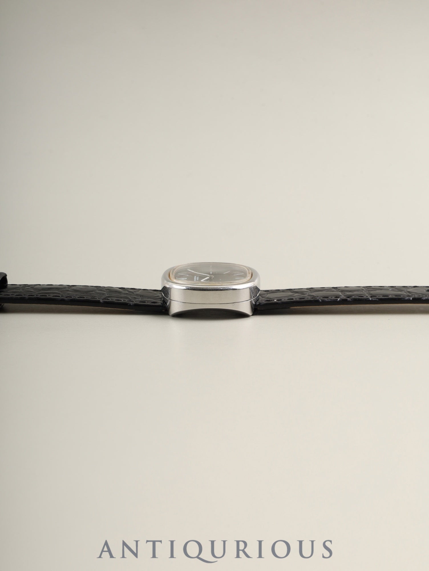 IWC オールドインター 4136 手巻き SS 革 純正ピンバックル(SS)ブラック文字盤 (SWISS表記)オーバーホール済み アイダブリュシー