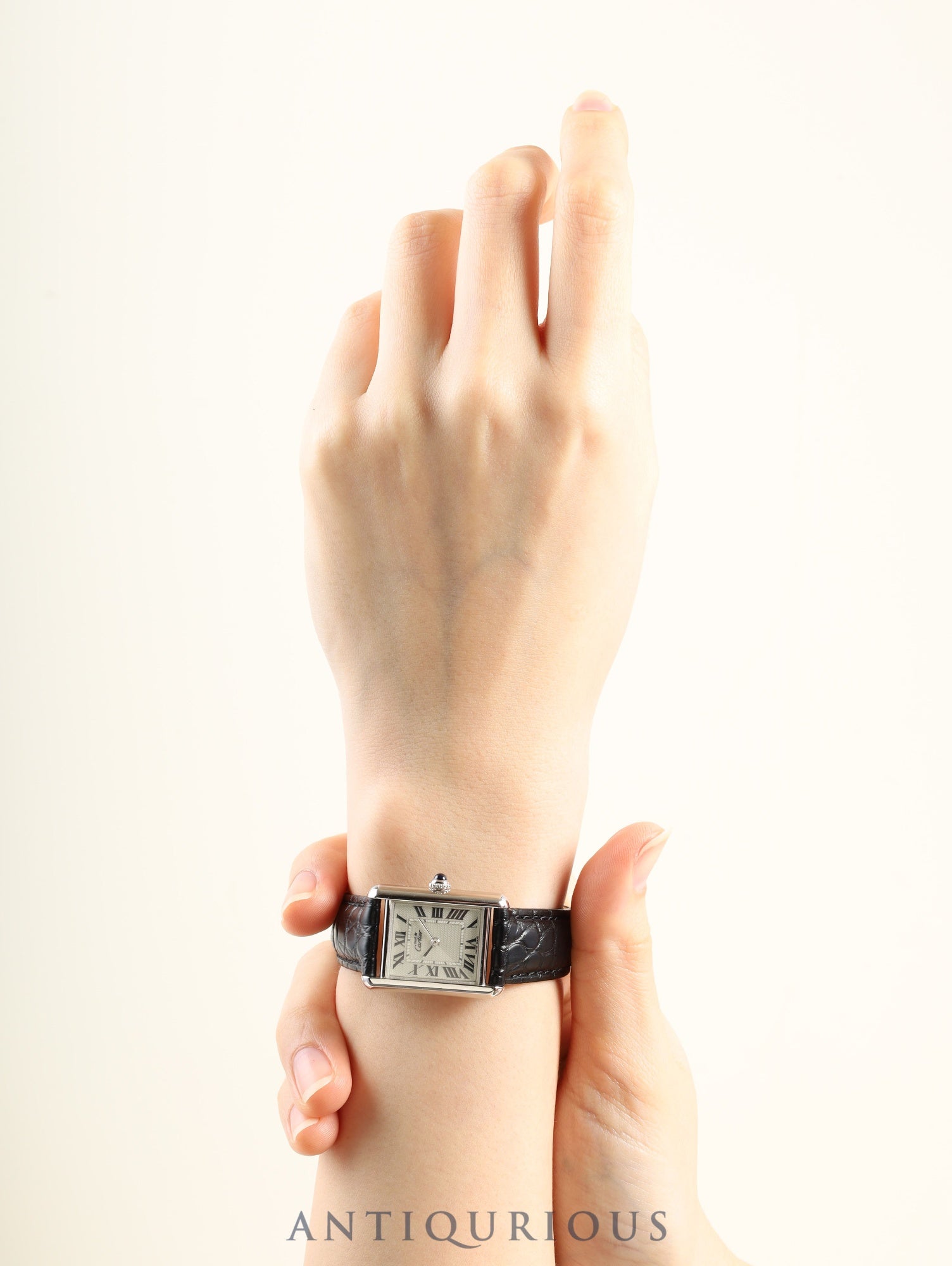 Cartier Must Tank MM 2416 Quartz Caliber 057 SV925 Leather Strap with Genuine D-Clasp (Stainless Steel) Silver Roman Dial (Christmas Limited Edition / SWISS MADE) Circa 2000 Box Overhauled