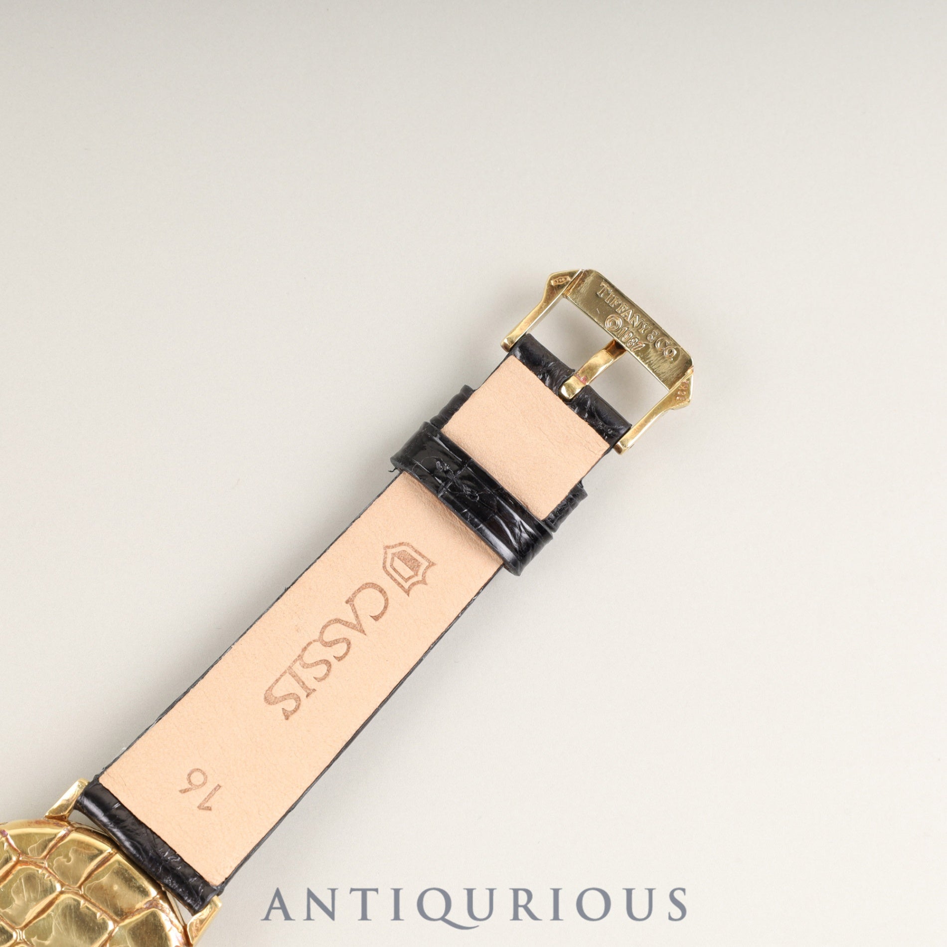 ティファニー ラウンド クォーツ Cal.6.20 18KT 革 純正尾錠(18K) ホワイトローマン文字盤 オーバーホール済み