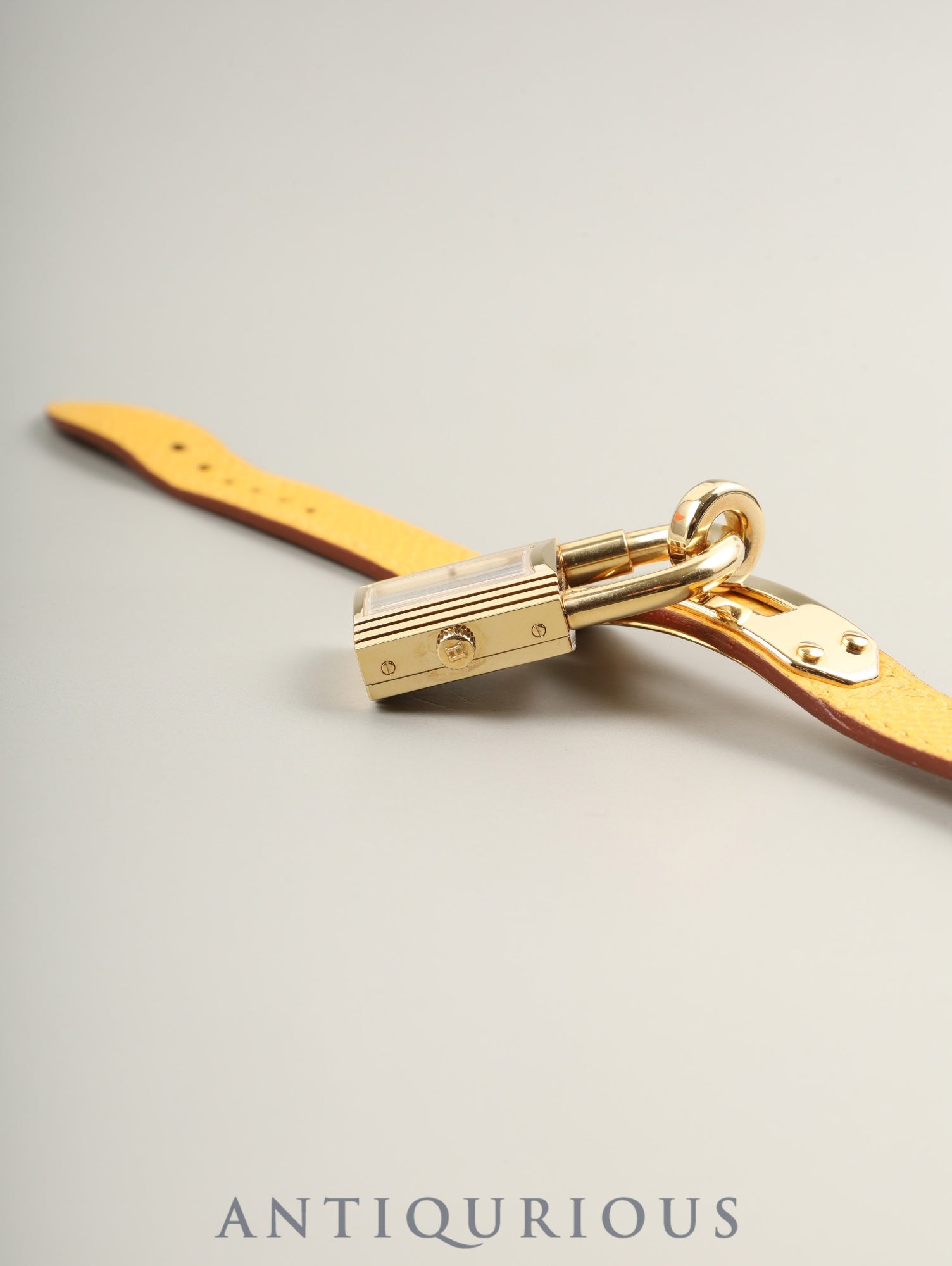 エルメス ケリーウォッチ KE1.210 クォーツ Cal.100.106 GP 純正革ベルト(□A刻印:1997年 ) 純正尾錠(GP) ホワイト文字盤 箱 ケース 冊子 保証書(2001年)オーバーホール済み