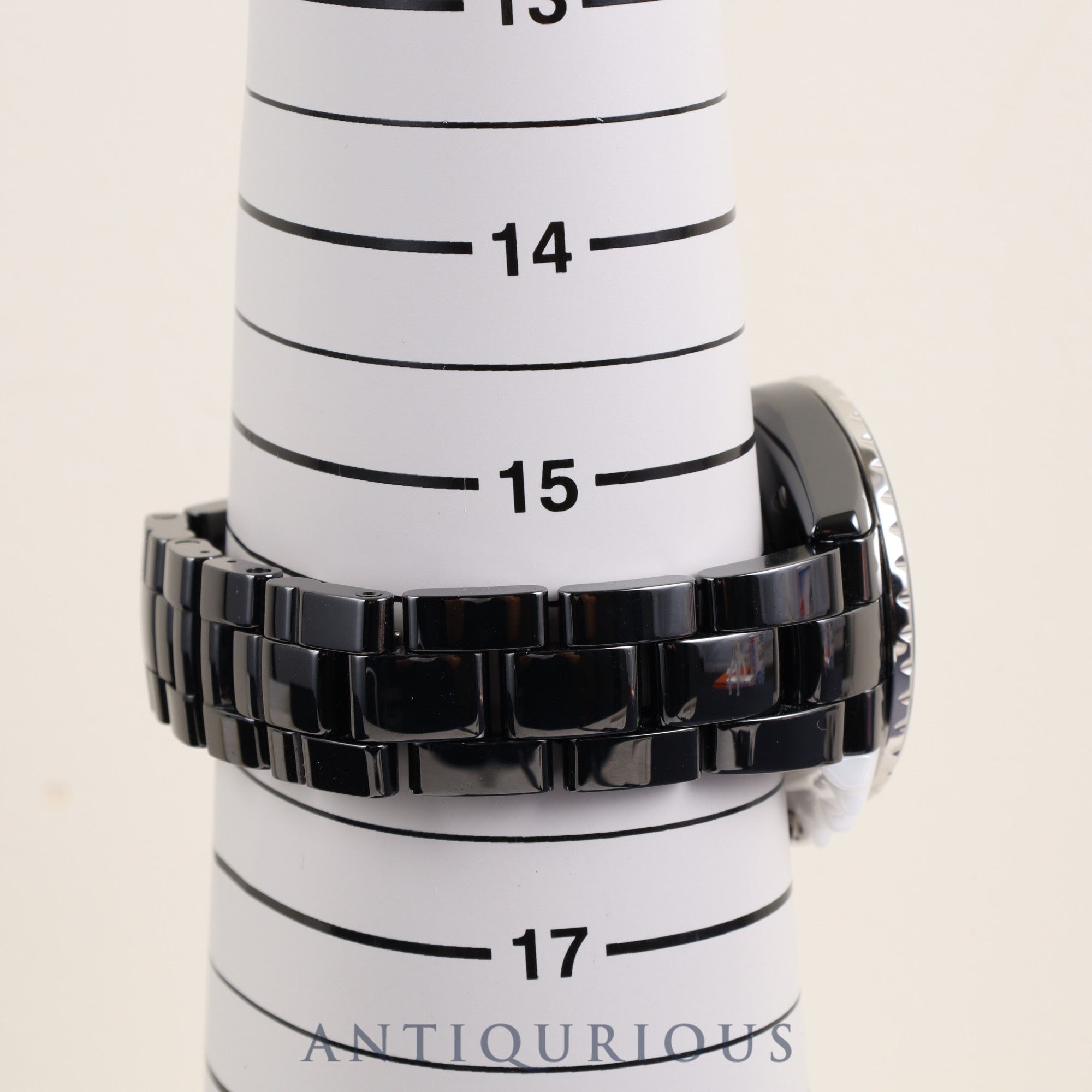 シャネル J12 サイバネティック H7988 自動巻き Cal12.1 CE SS ブラック×ホワイト文字盤 箱 保証書(2023年)※未使用品