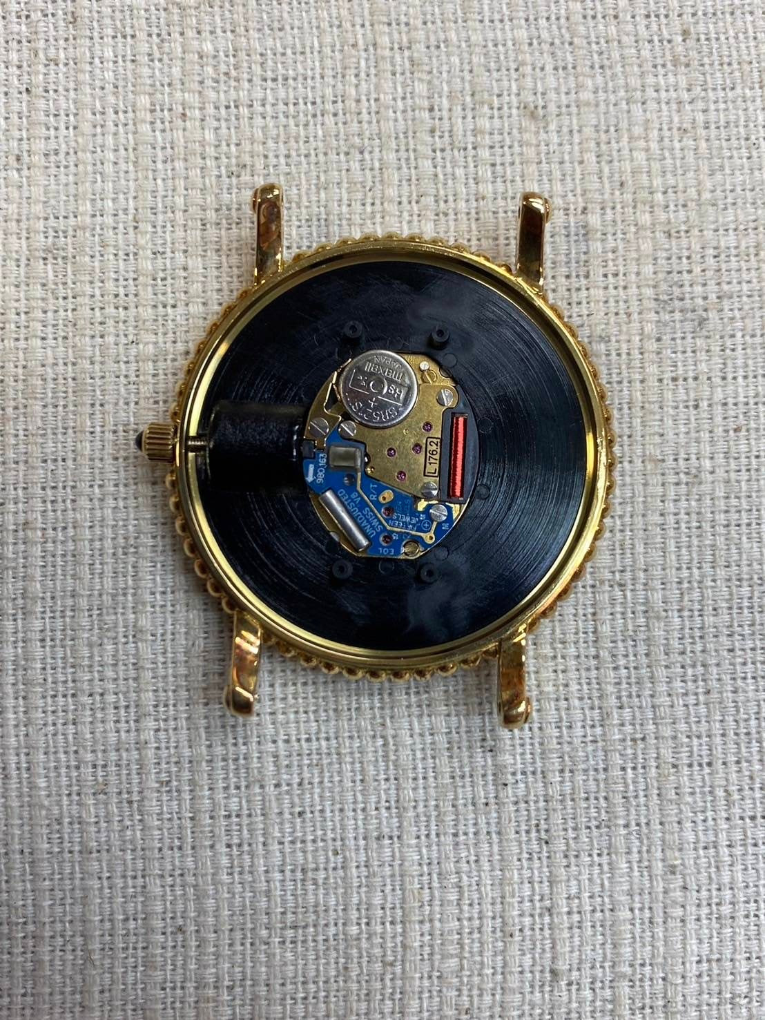 ロンジン ラウンドスモールセコンド クォーツ Cal.L176.2 750YG 純正尾錠 ホワイト文字盤