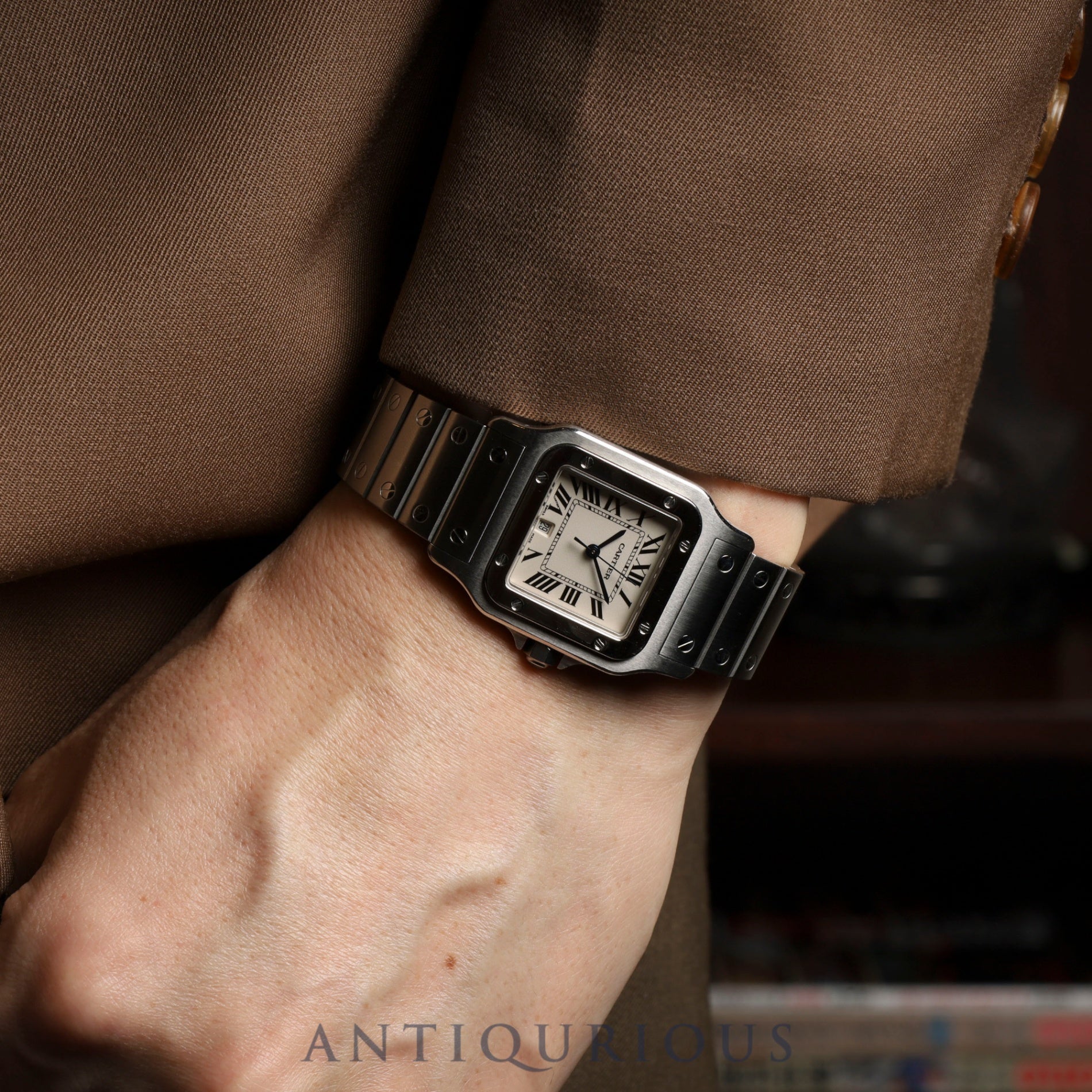 Cartier Santos Galbee LM W20060D6 / 1564 Quartz Cal. 687 Stainless Steel White Roman Dial Repair Certificate (2024) Overhauled and Serviced at a Cartier Boutique