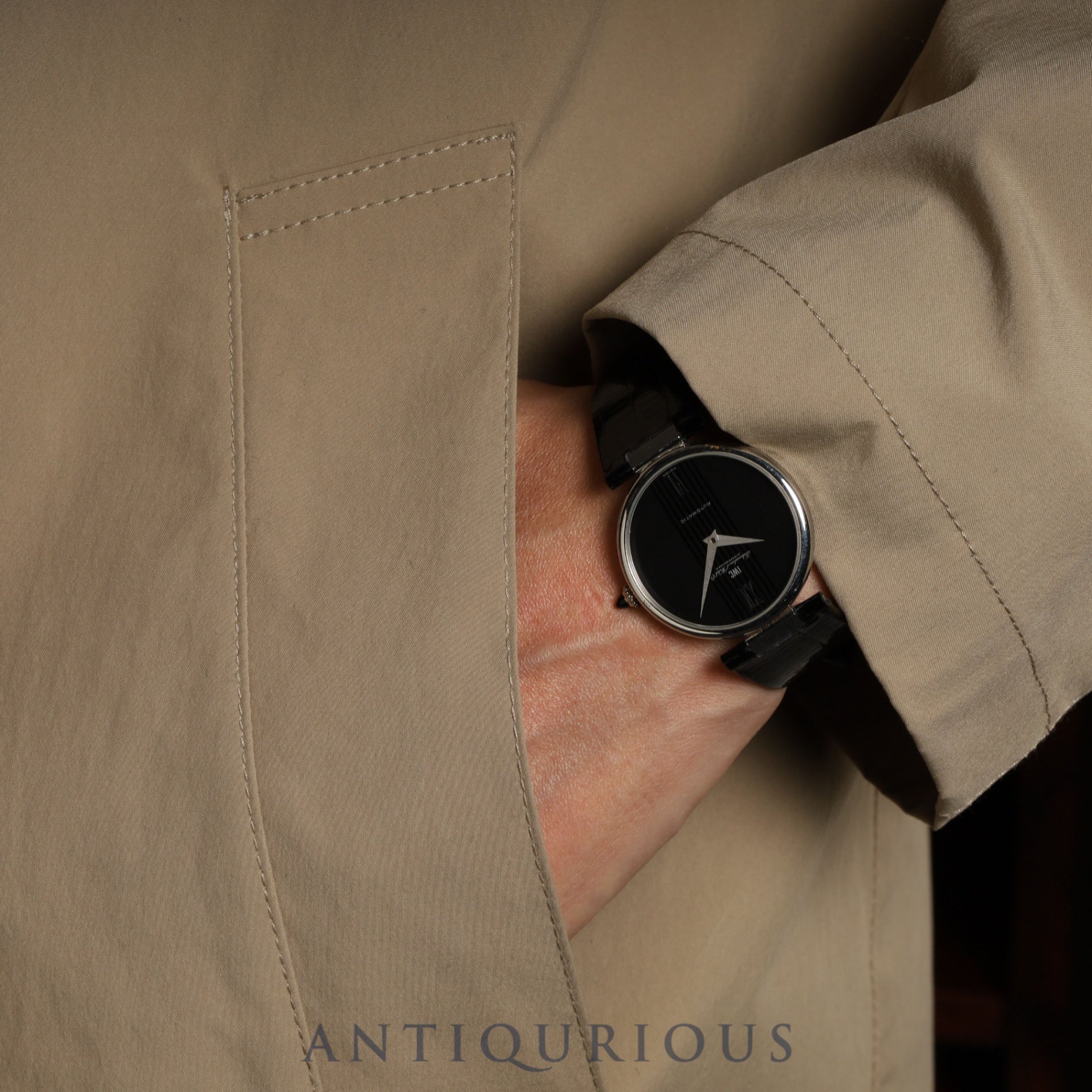 IWC ラウンド 3203 自動巻き Cal.3251 SS 革 純正尾錠(SS)ブラック文字盤 箱 冊子 ケース 保証書(1979年)オーバーホール済み アイダブリュシー