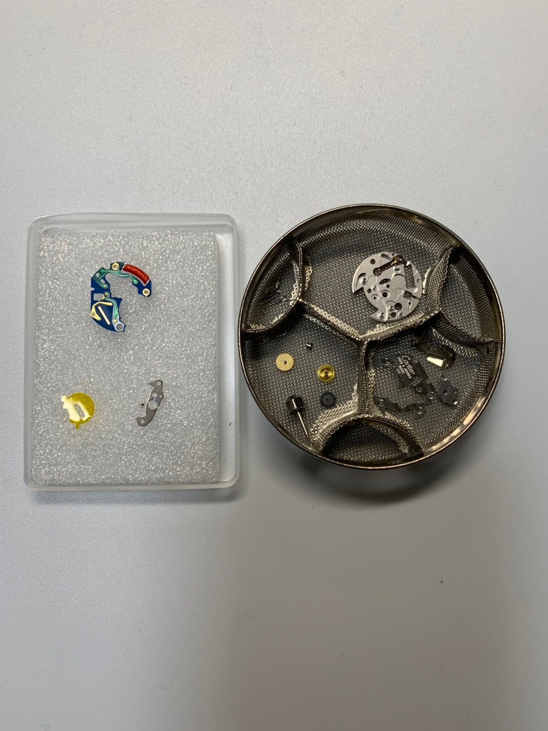 カルティエ サントス ガルベ SM W20056D6 / 1565 クォーツ Cal.157 SS SS アイボリーローマン文字盤 箱 保証書(2002年) 冊子 オーバーホール済み