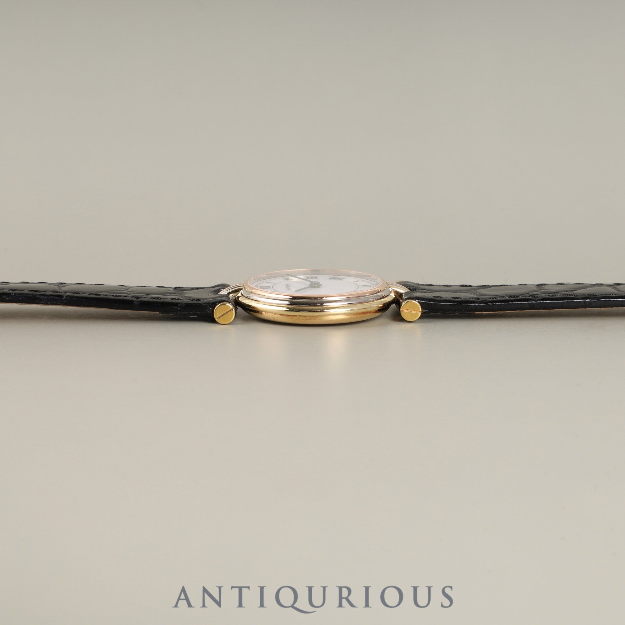 カルティエ ヴァンドーム VLC SM トリニティ 8100 クォーツ 750 革 純正尾錠(GP) ホワイトローマン文字盤 箱 カルティエブティックにてコンプリートサービス(フルメンテナンス)済み