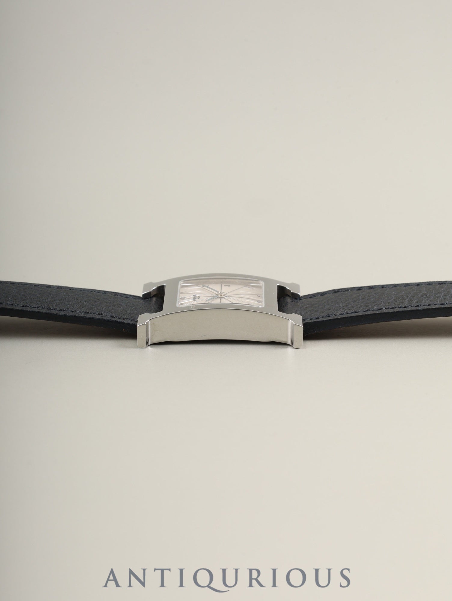 Hermès H Watch HH1.210 Quartz Caliber 901.001 Stainless Steel with Genuine Leather Strap (H Stamp: 2004) and Genuine Buckle (SS). White Dial. Overhauled.