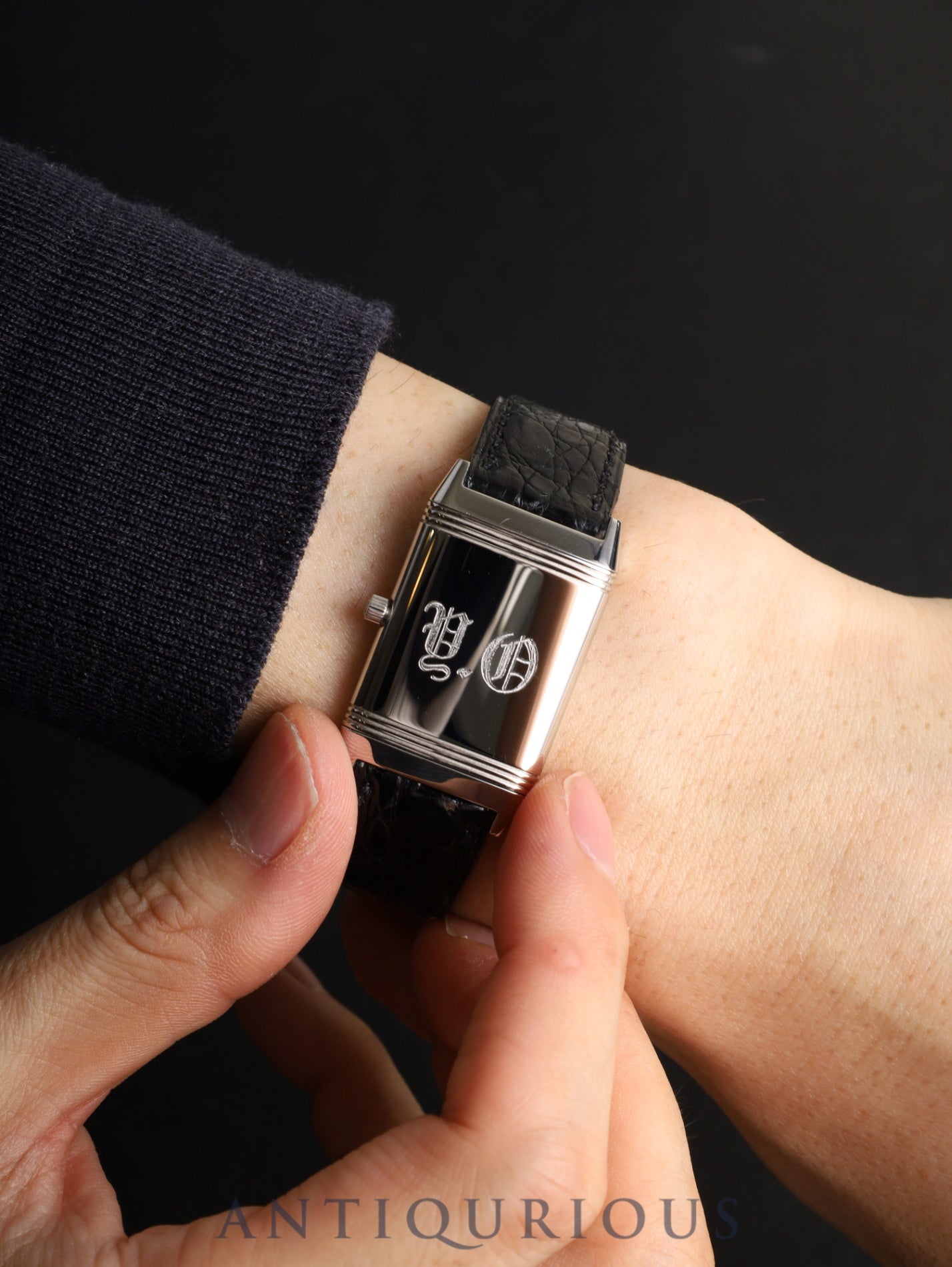 Jaeger-LeCoultre Reverso Classic 250.8.86 Manual winding Cal.846/1 SS Original leather strap Original pin buckle (SS) Silver Arabic dial (SWISS MADE marking / case back engraved) Box, booklet, warranty card (1994) Overhauled