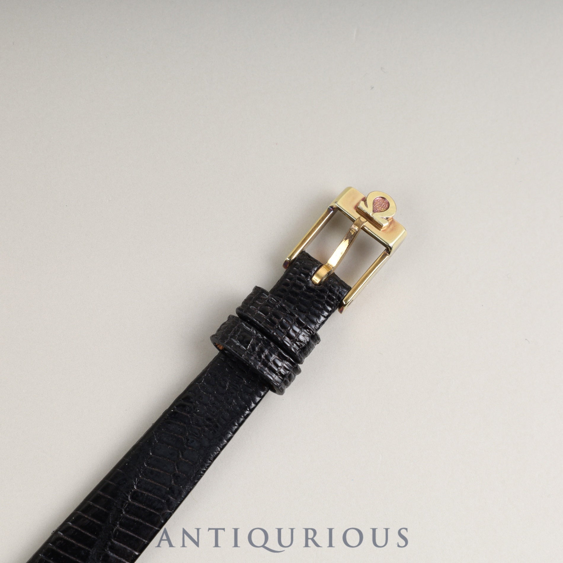 オメガ ジュネーブ 5110411 / 1061 手巻き Cal.625 GP 革 純正尾錠(GP) ゴールド文字盤 オーバーホール済み