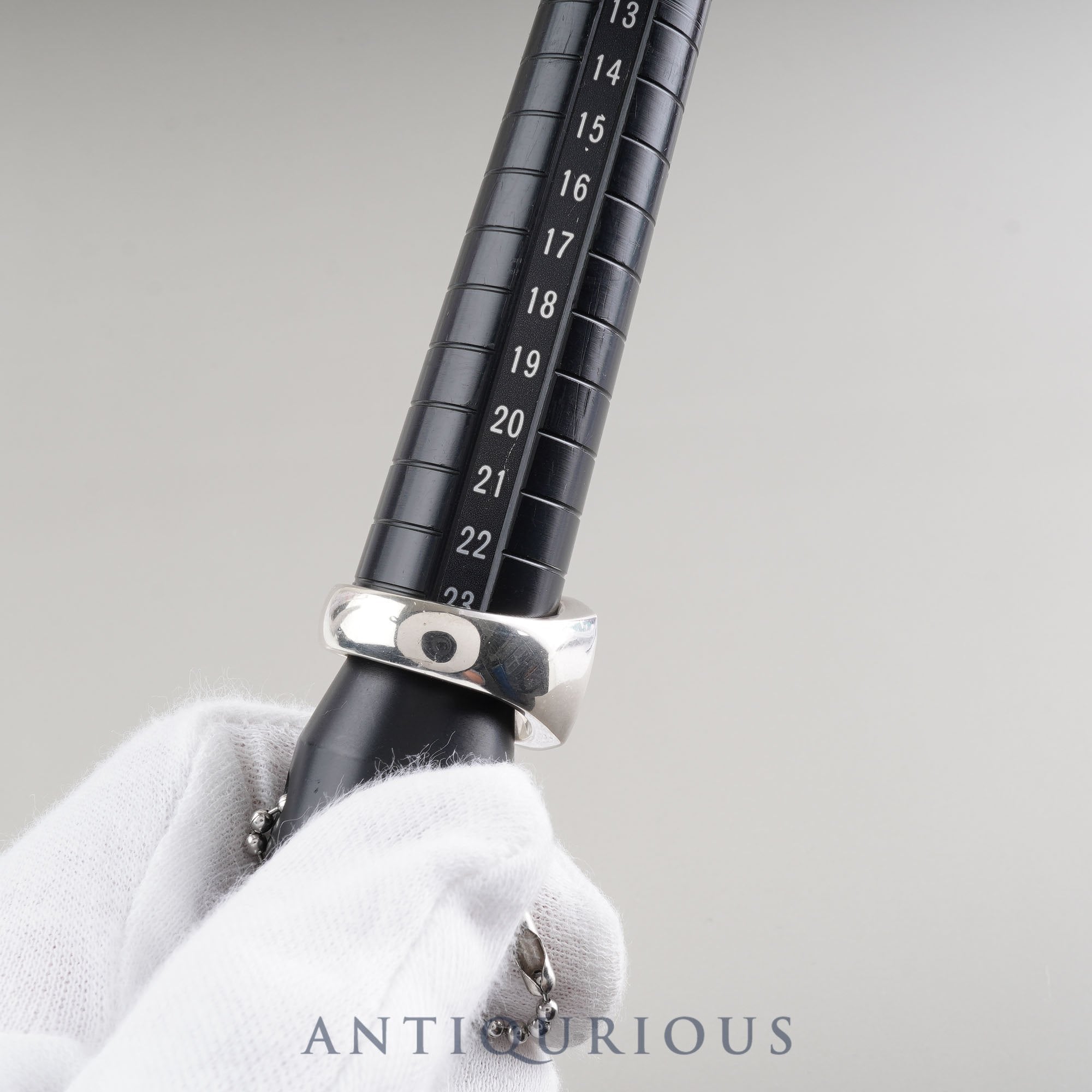 トムウッド リング クッション ブルーホークアイ