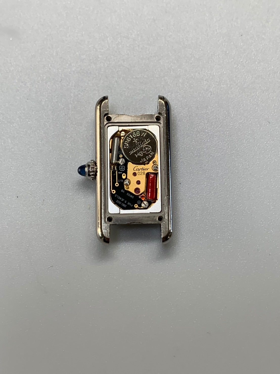 カルティエ タンク アロンジェ 2680 クォーツ Cal.028 750WG 革 純正ピンバックル(750WG)ホワイトローマン文字盤(SWISS MADE表記)オーバーホール済み