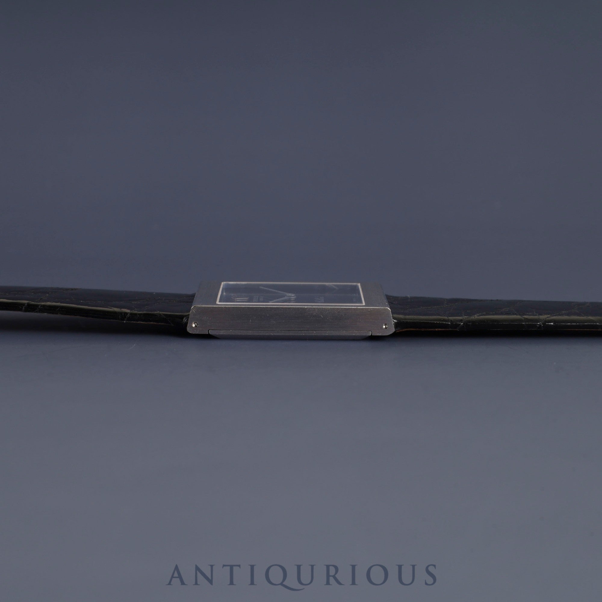 Rolex Cellini 4014 manual winding Cal. 1601 750 leather watch with genuine stainless steel buckle, blue dial, 22 x 29mm, 34th series (1971), genuine leather strap (shows signs of use), overhauled.