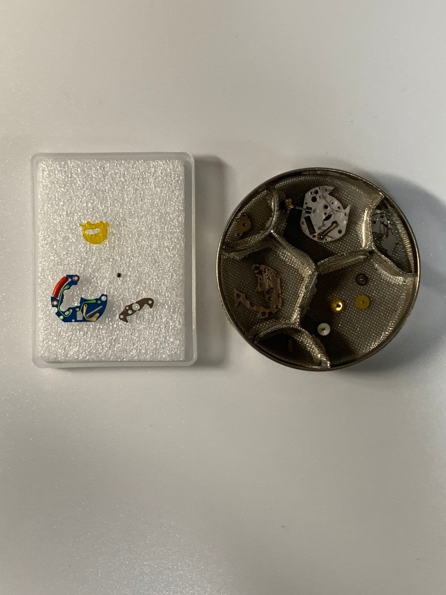 カルティエ マストタンク SM 1613 クォーツ Cal.057 SV925 純正革ベルト 純正Dバックル(GP)オパラン文字盤(SWISS表記)箱 冊子 保証書(1990年) オーバーホール済み