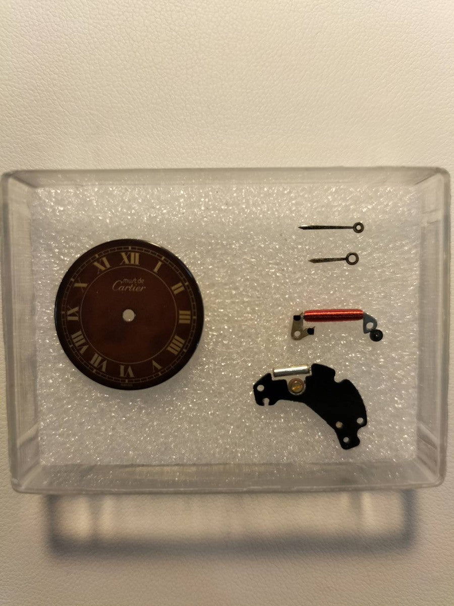 カルティエ マスト ヴァンドーム VLC SM クォーツ Cal.81 SV925 革 純正尾錠(GP) マホガニー文字盤(クラック) オーバーホール済み