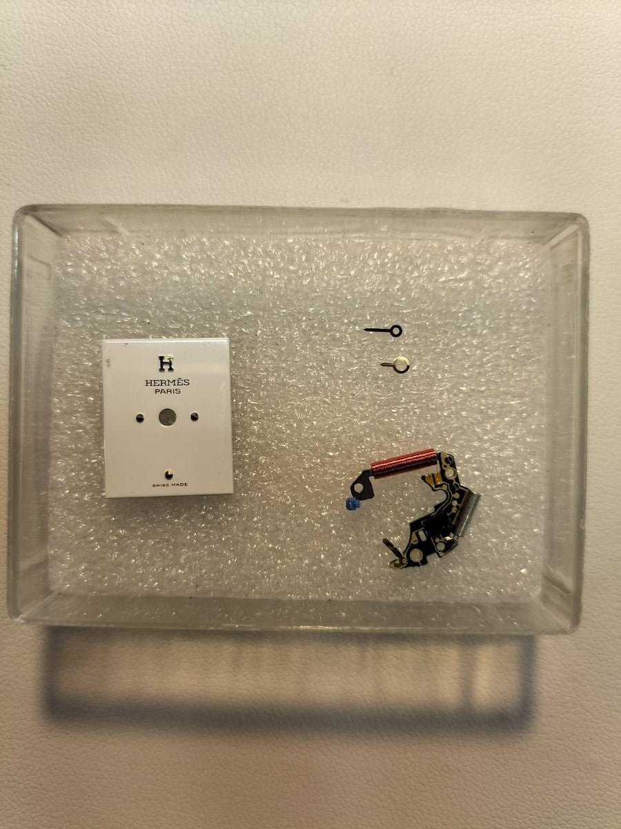 エルメス ケリーウォッチ KE1.210 クォーツ Cal.100.106 GP 純正革ベルト(□A刻印:1997年 ) 純正尾錠(GP) ホワイト文字盤 箱 ケース 冊子 保証書(2001年)オーバーホール済み