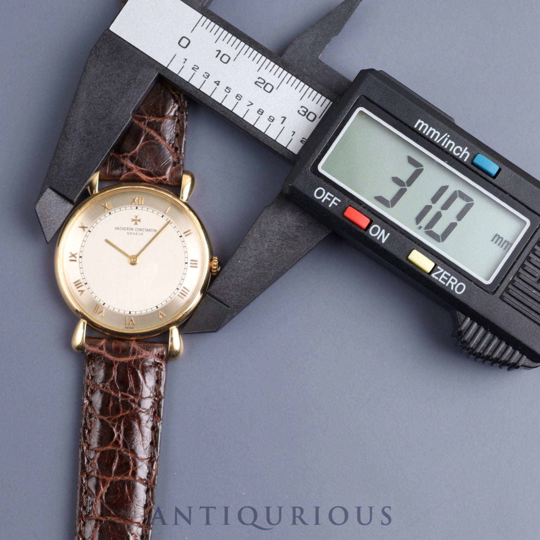 ヴァシュロン・コンスタンタン ヒストリカル 33084/000J-2 手巻き Cal.1003/2 YG 革 純正尾錠(YG)ゴールド文字盤 箱 ケース 保証書(年代未記載)オーバーホール済み