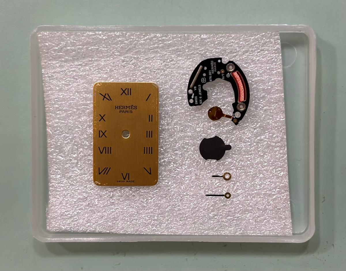 エルメス クロアジュール CR1.240 クォーツ Cal.976.001 SS/GP SS/GP ゴールド文字盤(SWISS MADE表記)箱 保証書(1997年)オーバーホール済み
