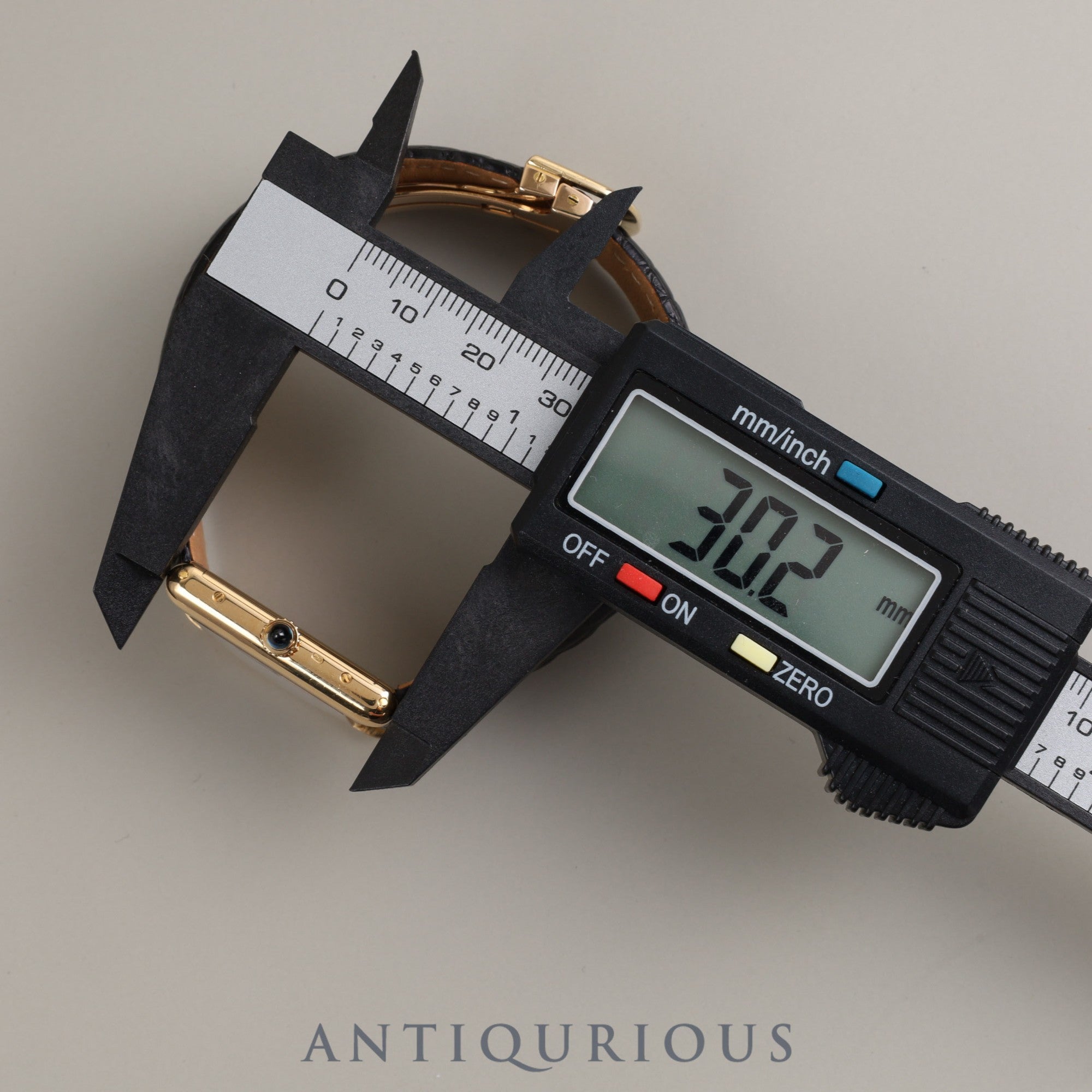 Cartier Tank Louis Cartier LM 81720552 78086 Manual winding Cal.78-1 750 Leather Genuine buckle (750) White PARIS dial Complete Cartier boutique service completed