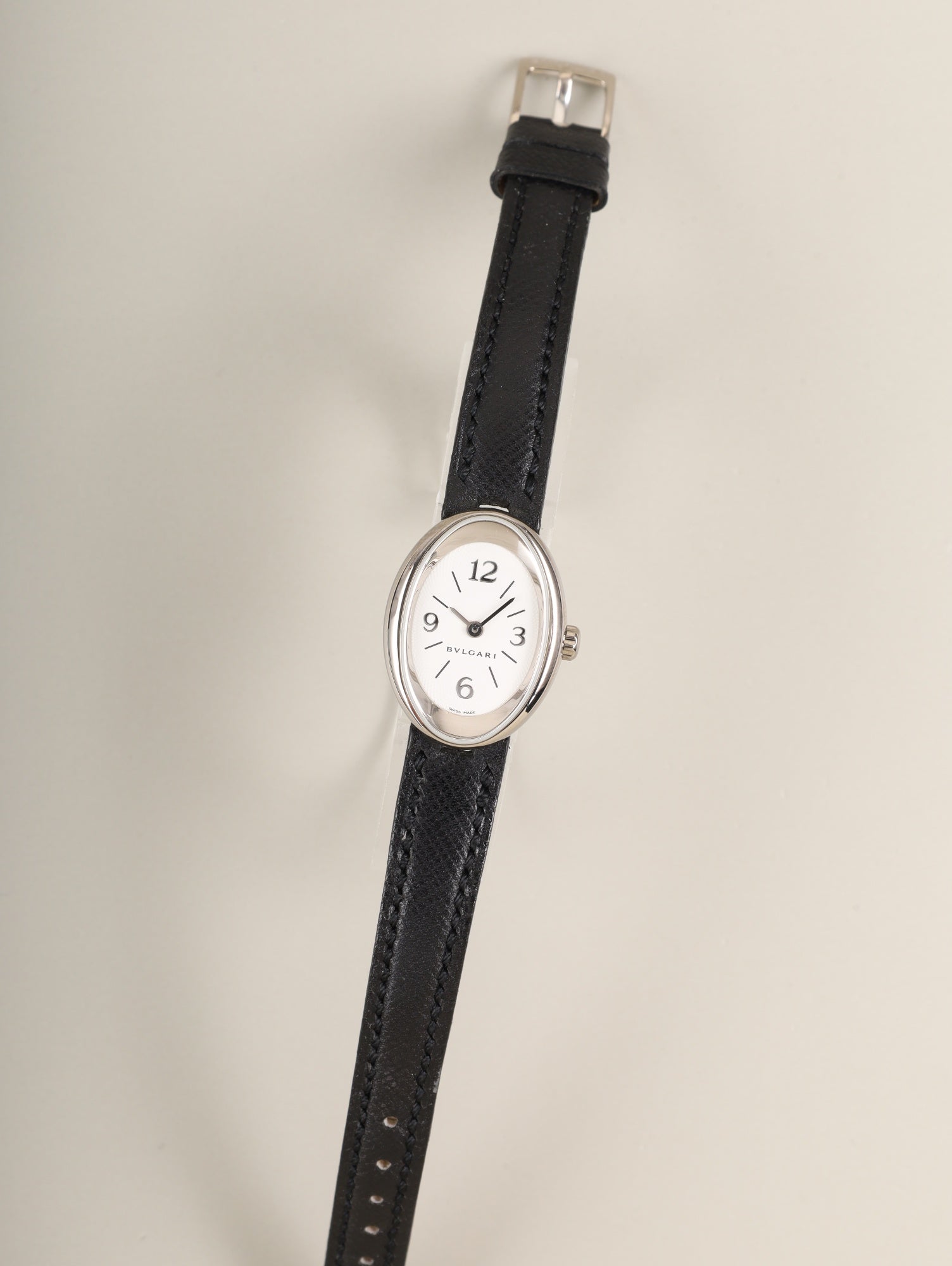 ブルガリ オーバル OVW27G クォーツ Cal.- 750WG 純正革ベルト 純正ピンバックル(750WG)ホワイト飛びアラビア文字盤(SWISS MADE表記) 箱 冊子保証書(2007年)オーバーホール済み