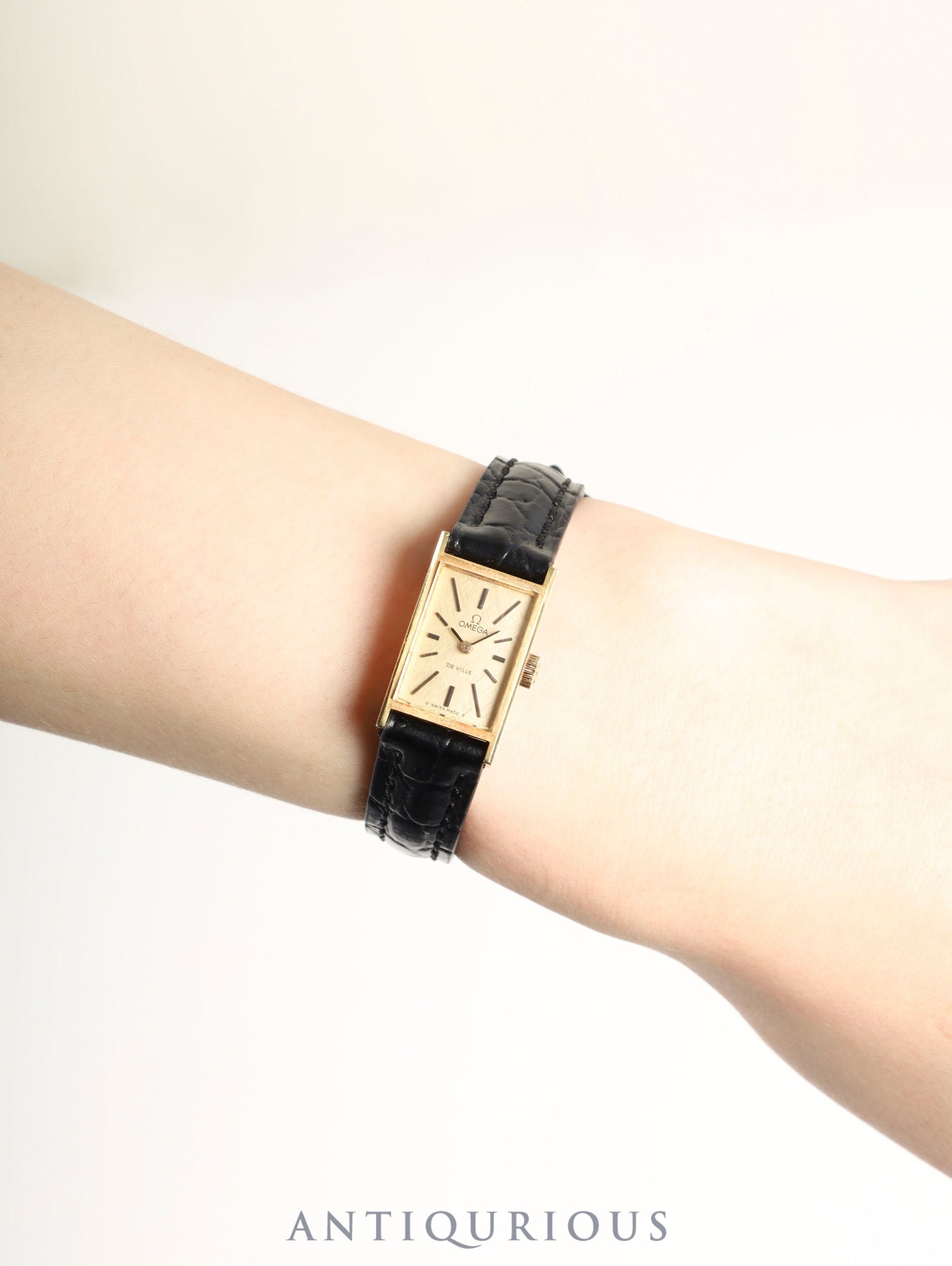 オメガ デ・ヴィル 5110212 手巻き Cal.485 750YG 革 純正尾錠(GP) シャンパン文字盤 オーバーホール済み