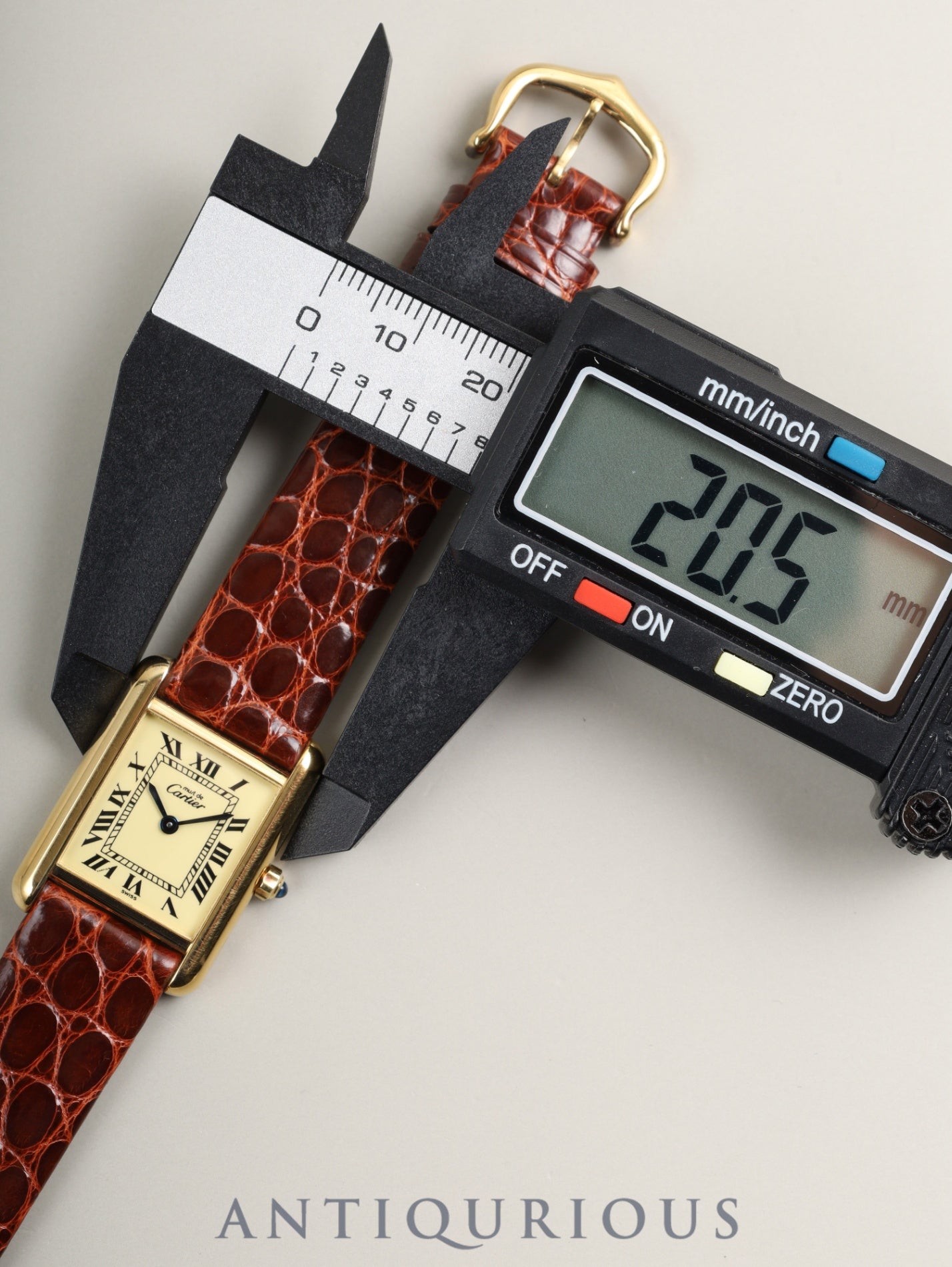 カルティエ マストタンク SM 3 66001 クォーツ SV925 革 純正尾錠(GP) アイボリーローマン文字盤(SWISS表記)1982年頃~1995年頃 カルティエブティックにてコンプリートサービス済み