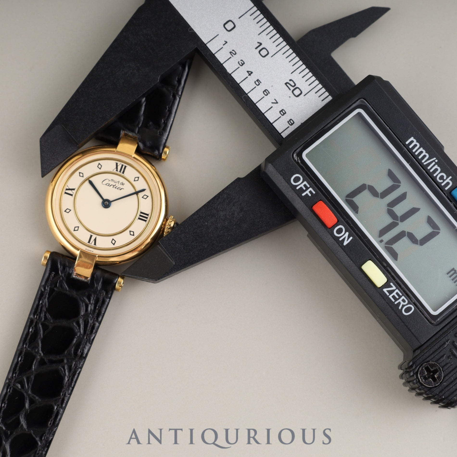 Cartier Must Vendôme VLC SM 590004 Quartz Caliber 90 SV925 Leather Strap with Genuine GP Buckle, Ivory 4-Point Roman Dial, Overhauled