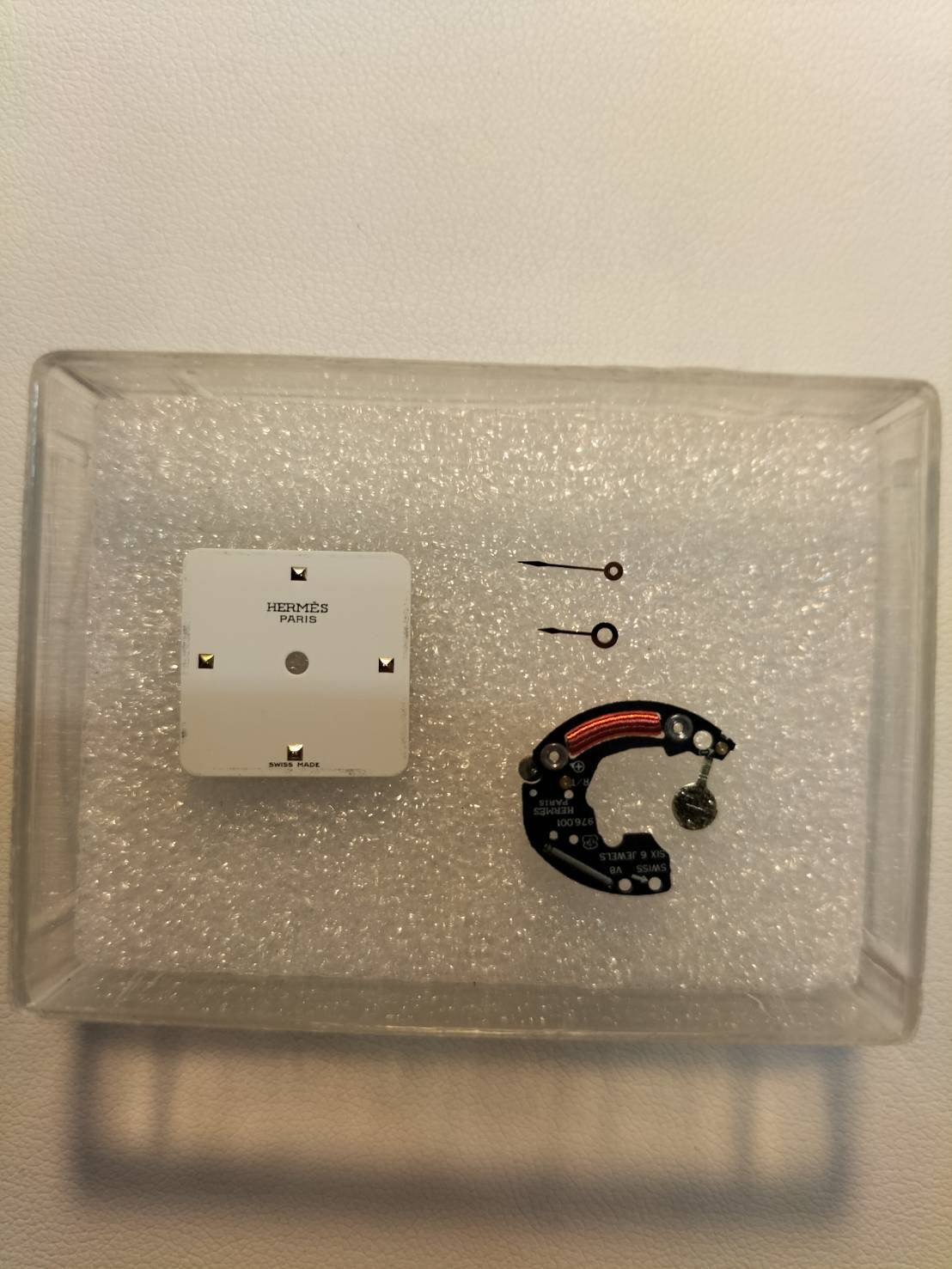 エルメス メドール 11.01 クォーツ Cal.976.001 GP 純正革ベルト(◯V刻印:1992年) 純正尾錠(GP)ホワイト文字盤 オーバーホール済み