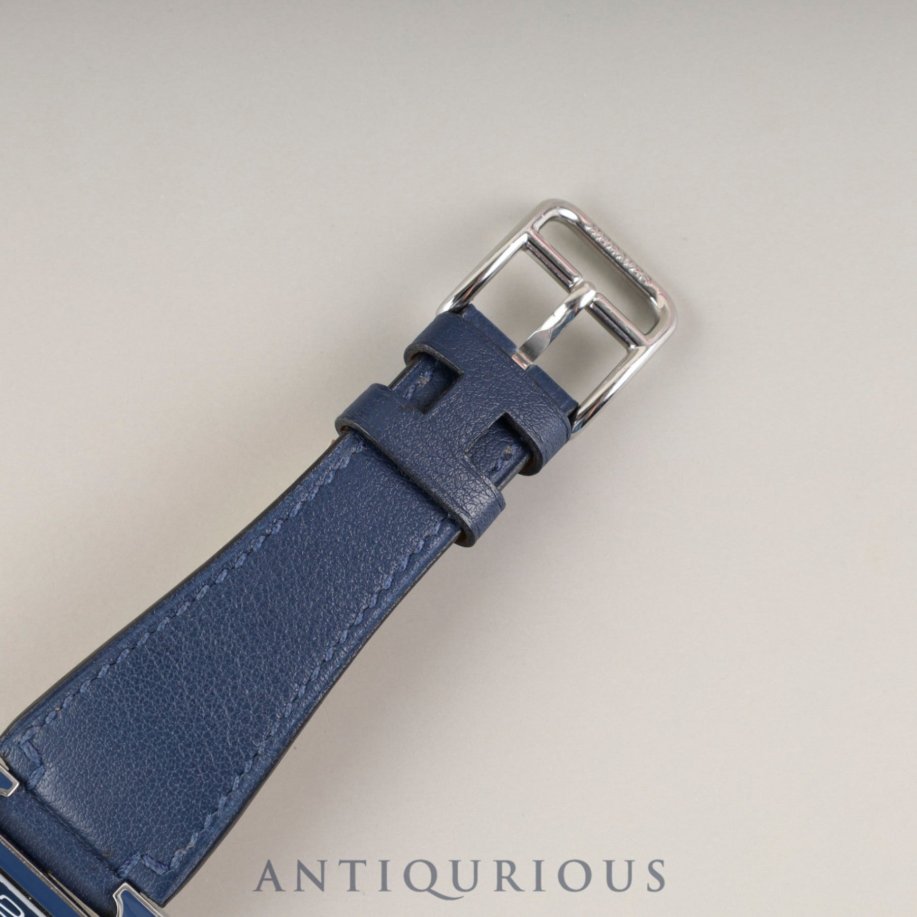 Hermès H Watch HH1.222 Quartz Caliber 901.001 Stainless Steel with Genuine Leather Strap (C Stamp: 2018) and Genuine Buckle (SS). Blue Dial. Overhauled.