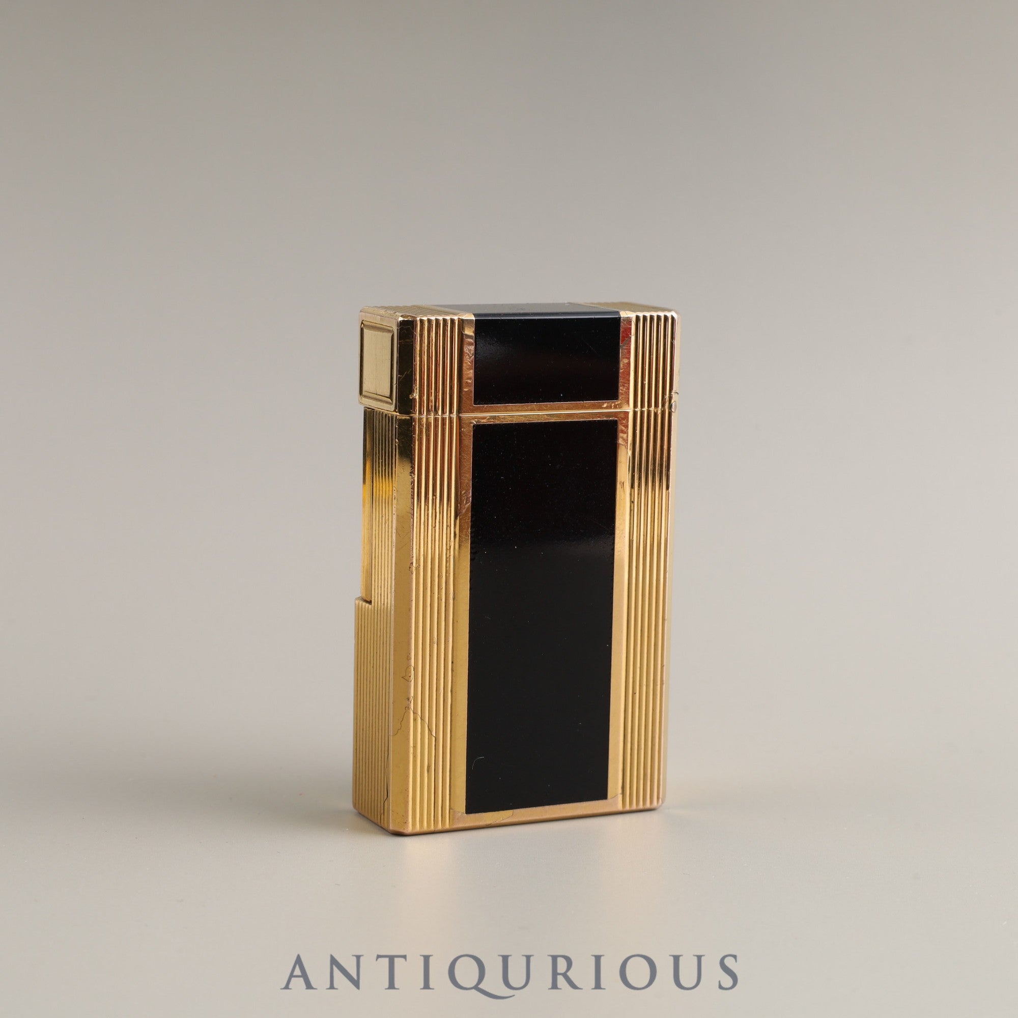 Dupont Lighter LINE1 Black Lacquer with Embossed Stripes, GP, Mechanically Adjusted