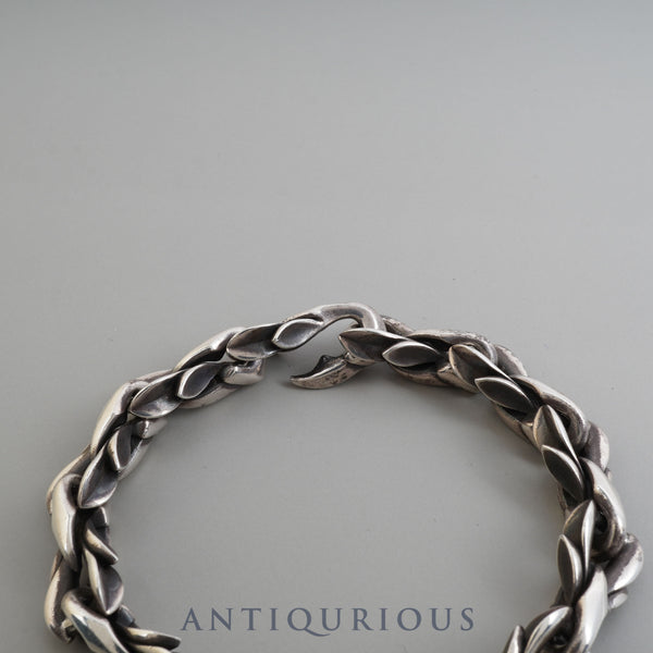 Bloody Mary Bracelet Glory