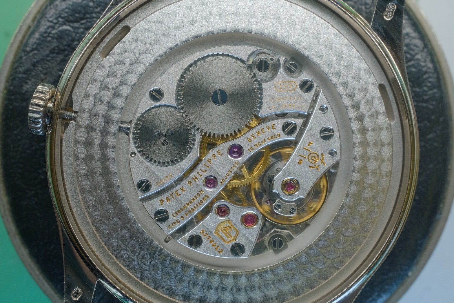 Patek Philippe Calatrava 5196G-001 Manual Winding Caliber 215PS 750 Genuine Leather Strap Genuine Buckle (750) Silver Dial Case Booklet Warranty (2015) Overhauled