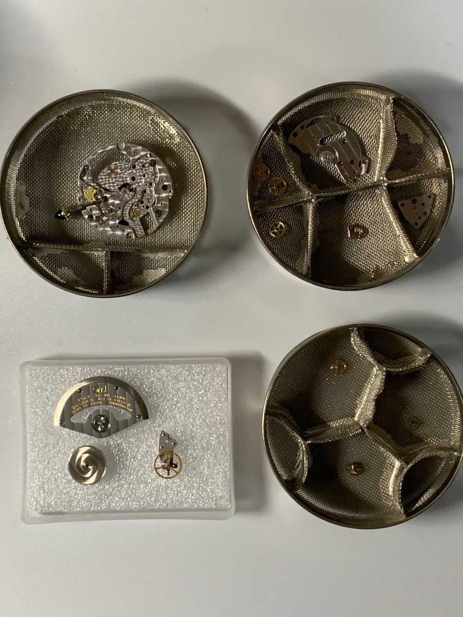 IWC ラウンド 3203 自動巻き Cal.3251 SS 革 純正尾錠(SS)ブラック文字盤 箱 冊子 ケース 保証書(1979年)オーバーホール済み アイダブリュシー