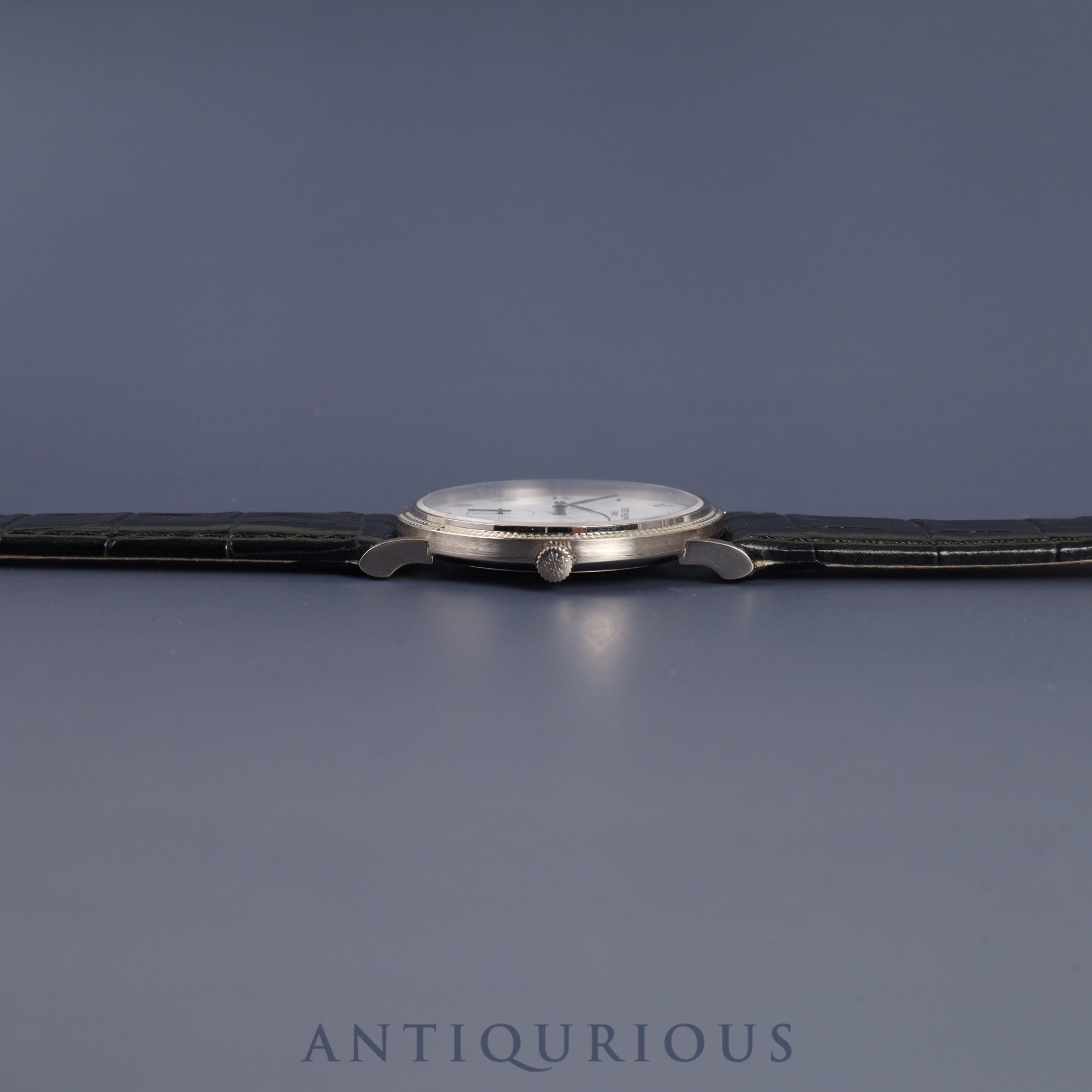 パテック・フィリップ カラトラバ 3919G-001 手巻き Cal.215 750 革 純正尾錠(750) ホワイトローマン文字盤 箱 ケース(劣化) アーカイヴ(2017年発行/1992年購入品)修理明細(個人名記載あり)純正ベルト付き(使用感あり) オーバーホール済み