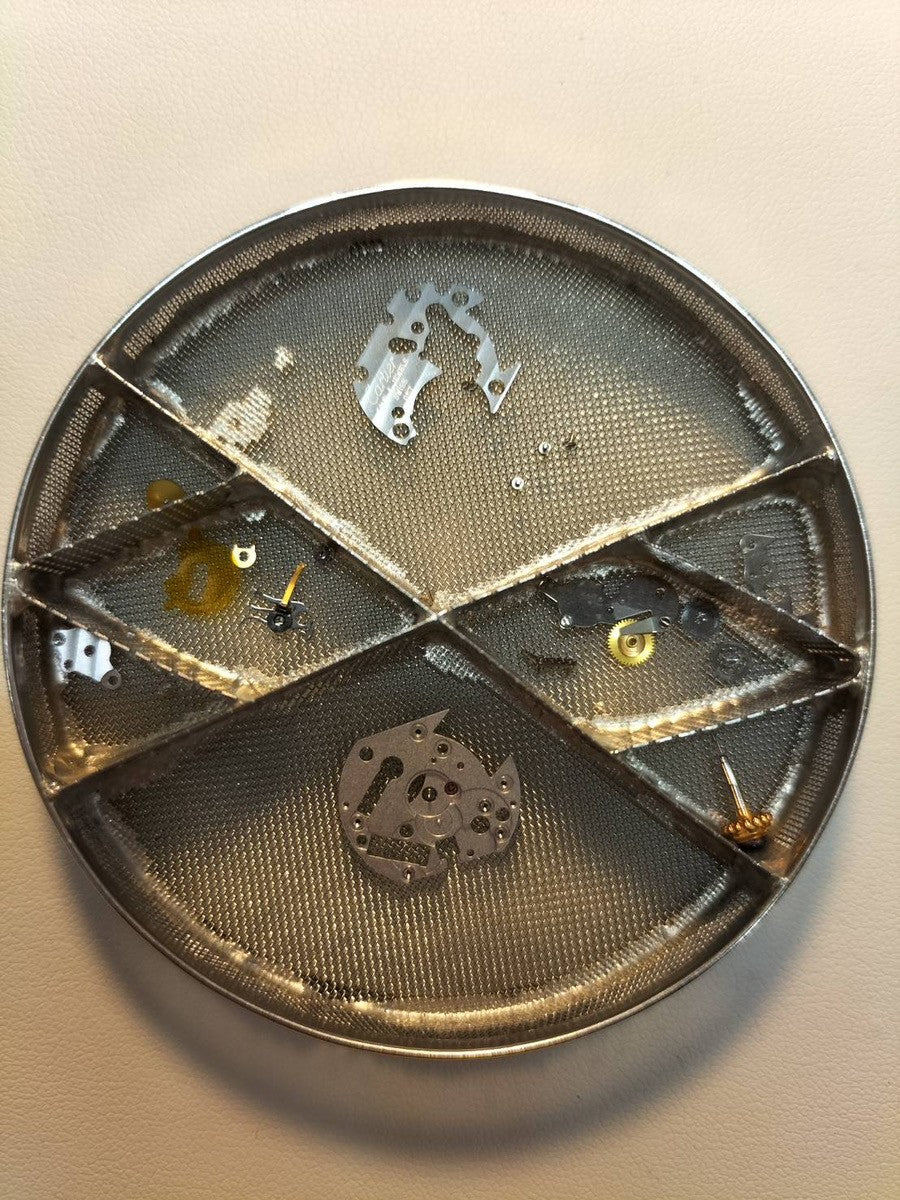 カルティエ マストタンク MM W1013654 / 2415 クォーツ Cal.057 SV925 革 純正Dバックル(GP) ホワイト飛びローマン文字盤(SWISS MADE表記) オーバーホール済み