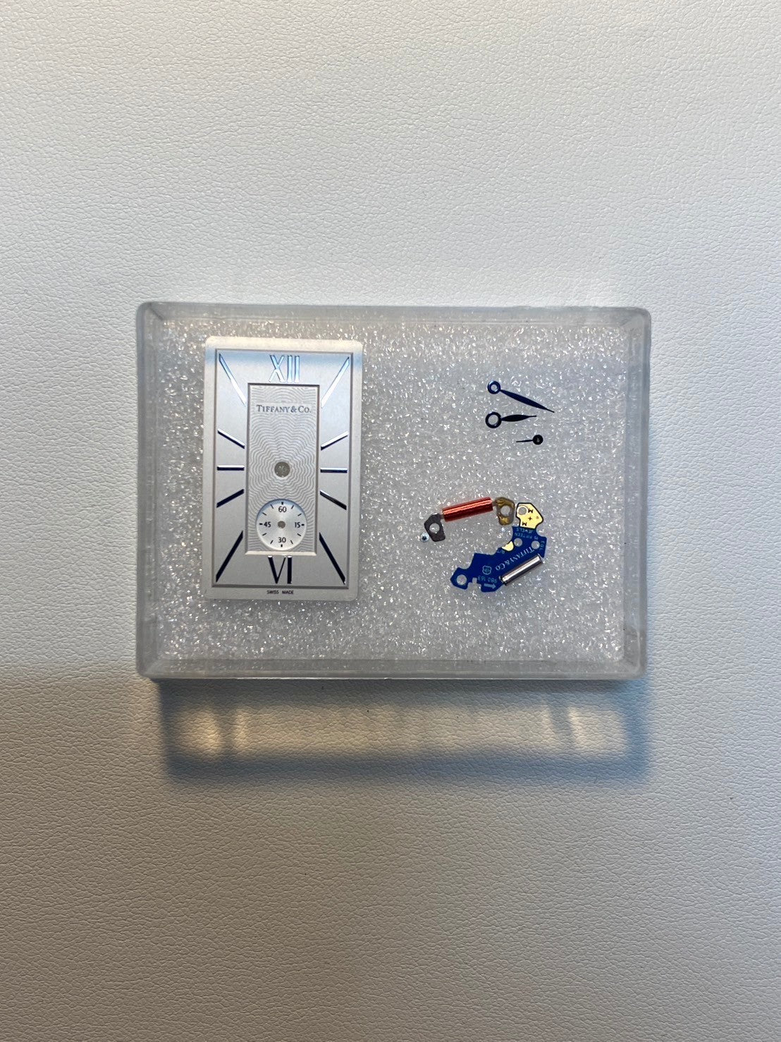 ティファニー グランドスモールセコンド Z0030.13.10A21A40A クォーツ Cal.980.163 SS 革 純正尾錠(SS)ホワイト文字盤 箱 保証書(2018年) オーバーホール済み