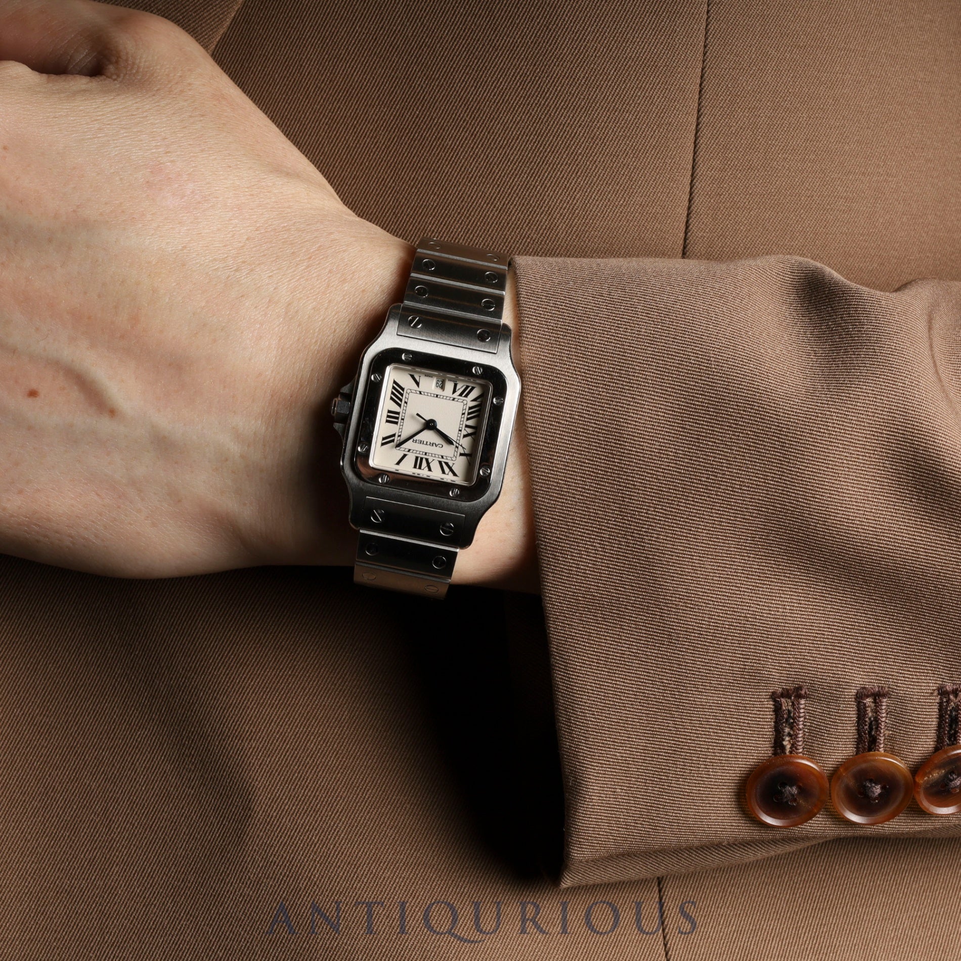 カルティエ サントス ガルベ LM W20060D6 / 1564 クォーツ Cal.687 SS SS ホワイトローマン文字盤 修理証明書(2024年)オーバーホール済み カルティエブティックにてアフターサービス済み