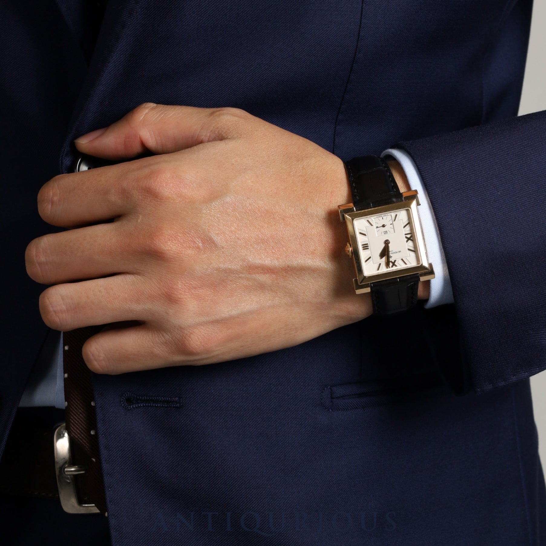 Vacheron Constantin Cale Historiques 91030 / 000R Manual winding Cal.1017 750PG Genuine leather strap Genuine buckle (750PG) Ivory dial 31 x 35mm Box, case, warranty card (2003) Limited to 600 pieces Overhauled