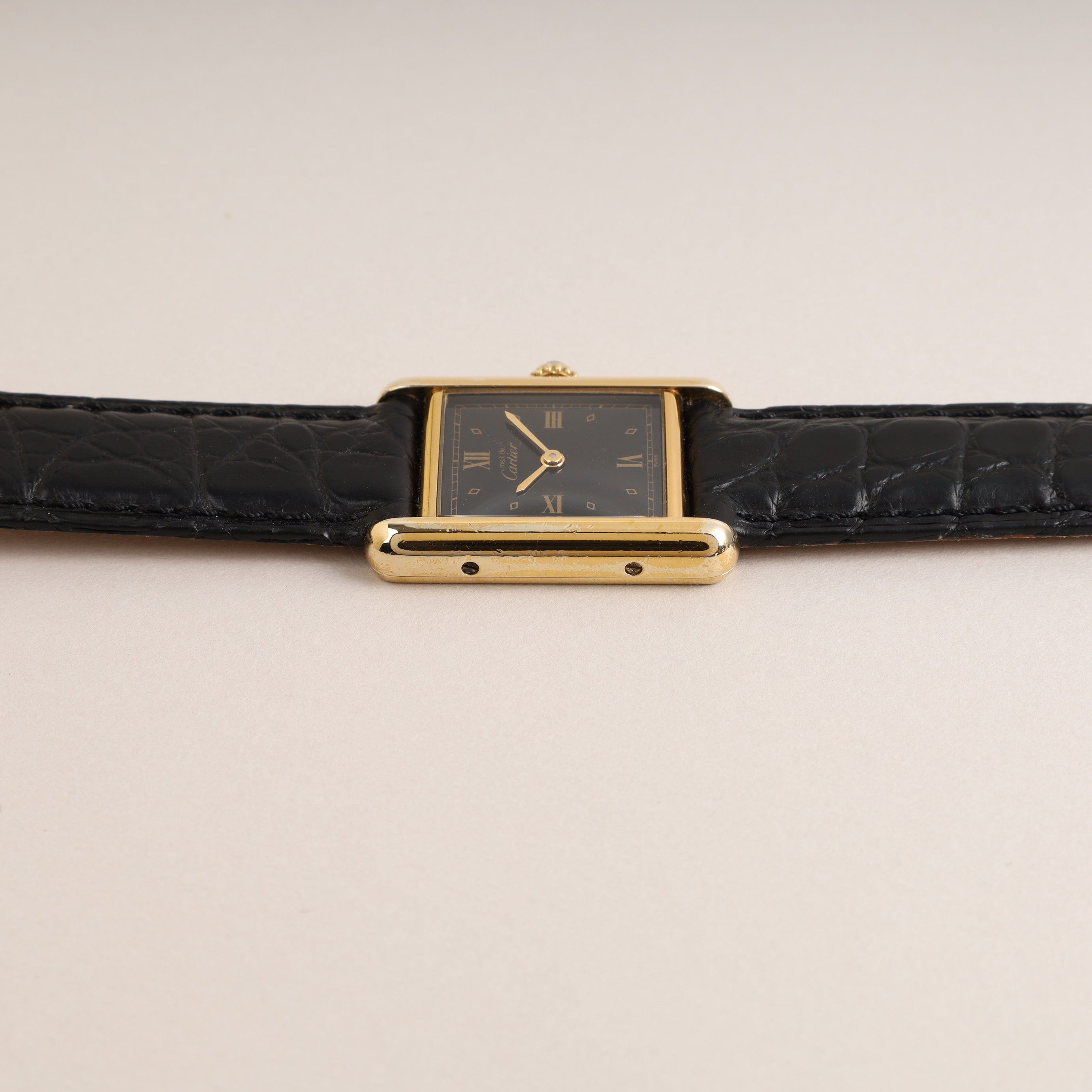 カルティエ マストタンク SM QZ ブラック飛びローマン文字盤