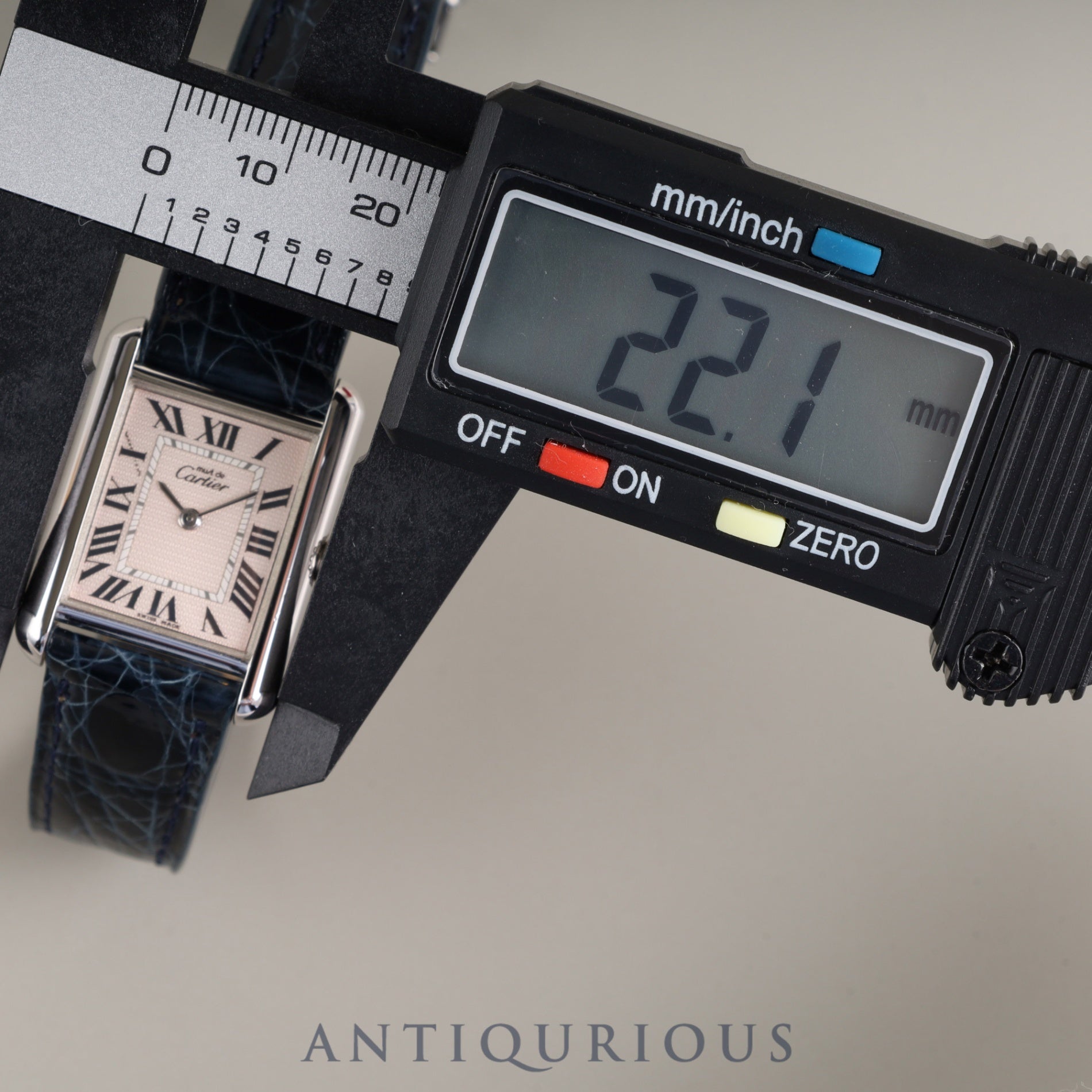 カルティエ マストタンク MM 2416 クォーツ Cal.057 SV925 純正革ベルト(使用感あり) 純正Dバックル(SS) ピンクローマン文字盤 クリスマス限定 オーバーホール済み