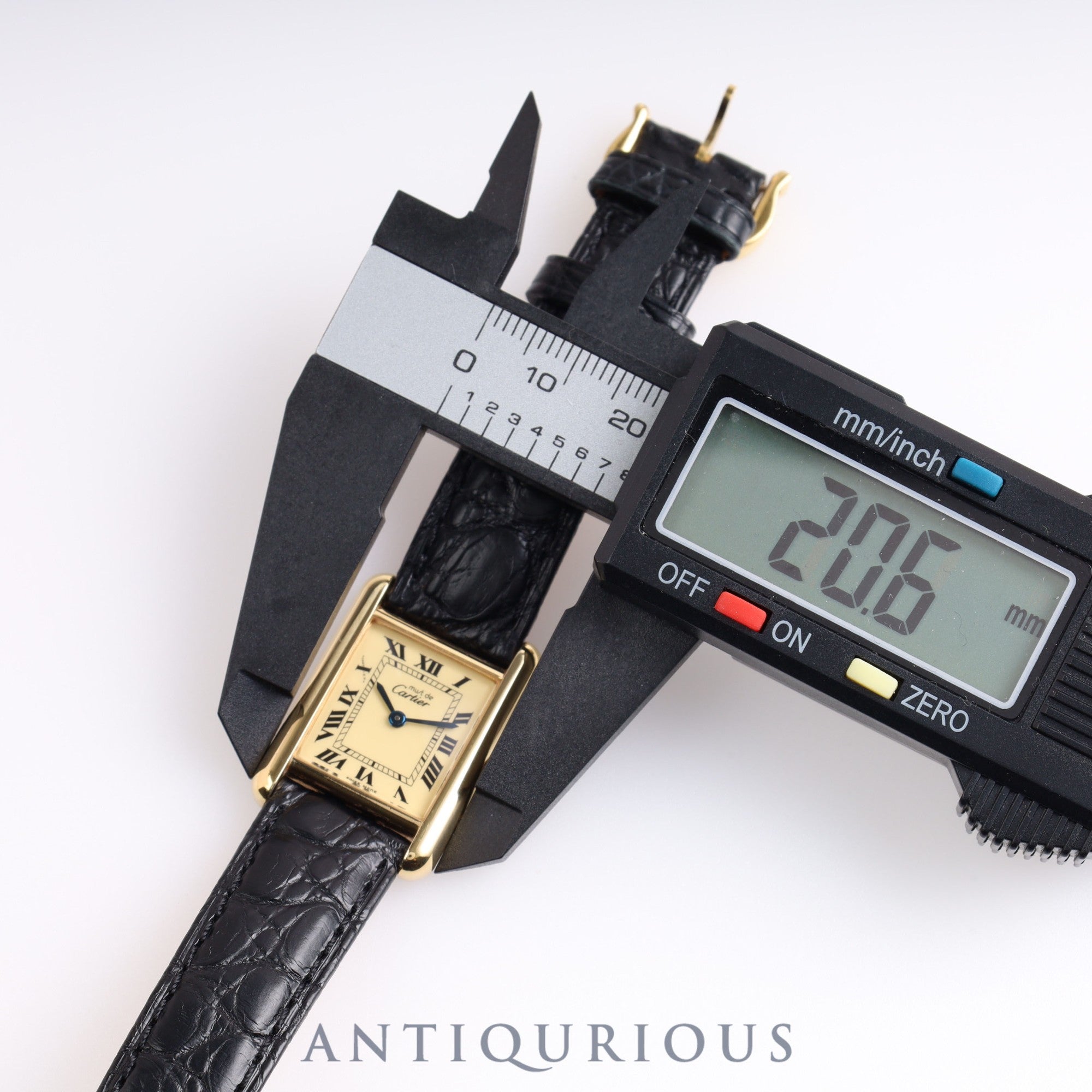 カルティエ マストタンク SM QZ アイボリーローマン文字盤