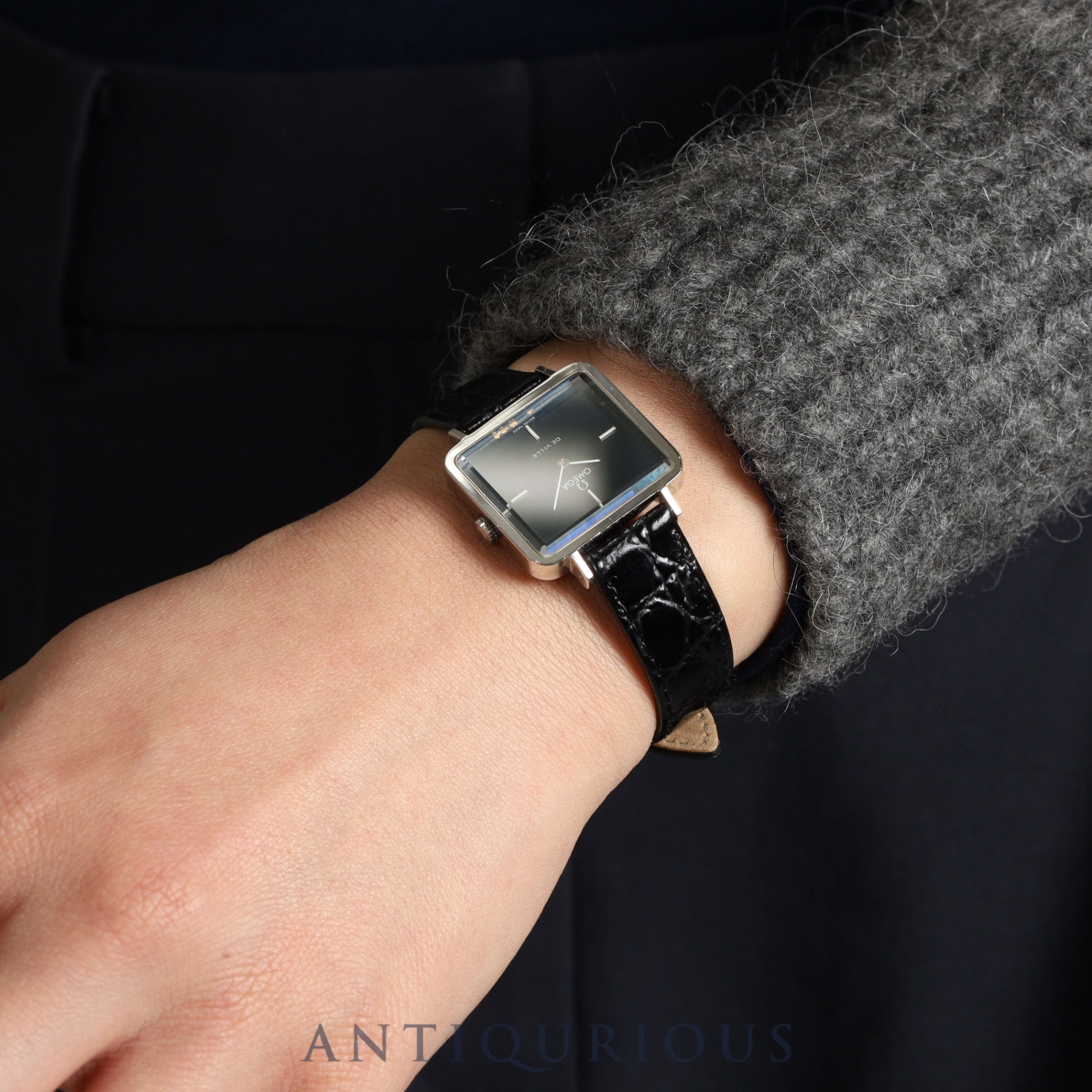 オメガ デ・ヴィル 511.0375 手巻き Cal.625 SS 革 純正尾錠(SS)ネイビー文字盤 オーバーホール済み