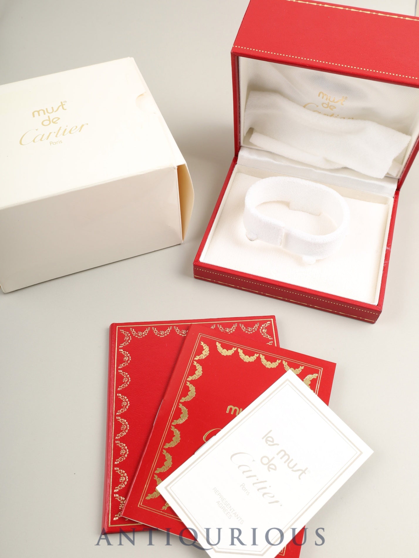 Cartier Must Tank SM W1003053 / 5057001 Quartz Cal.- SV925, genuine leather strap, genuine pin buckle (GP), straight Roman dial (SWISS表記), box, booklet. Complete service completed at Cartier boutique.