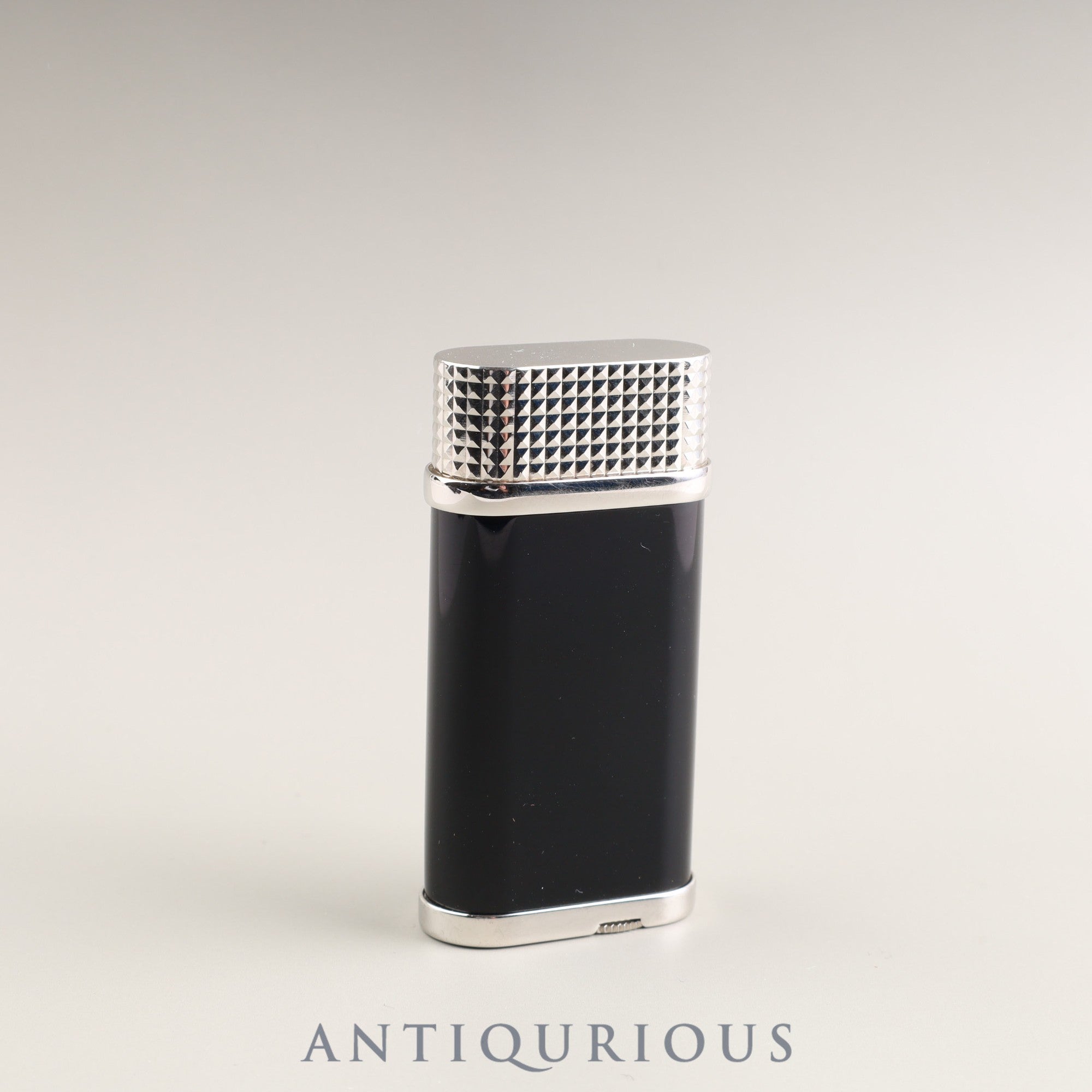 Cartier Lighter CA120137 Briquette Pasha de Cartier Black lacquer x platinum finish Box